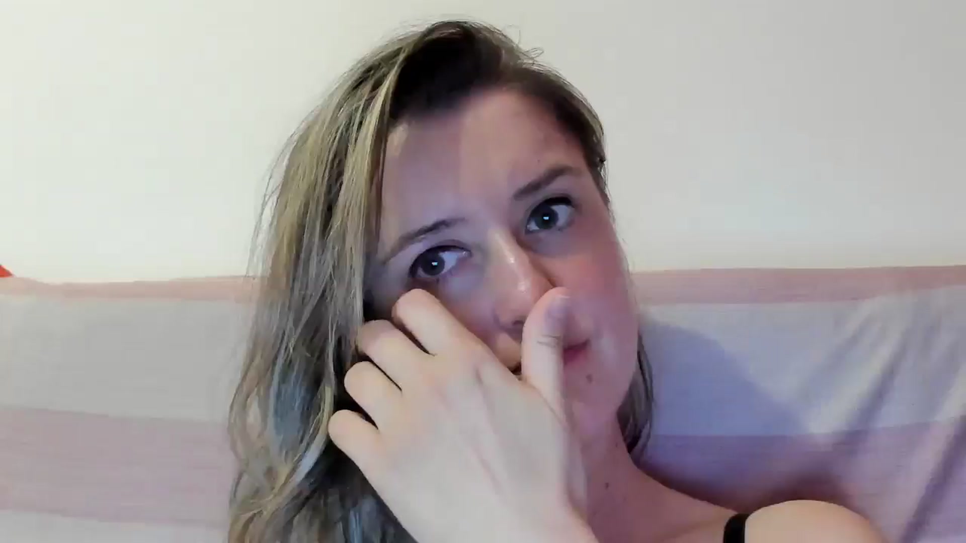Gallery image thumbnail from BestDream's myfreecams stream on, 07/06/2024, 23:26 image 7 of 20