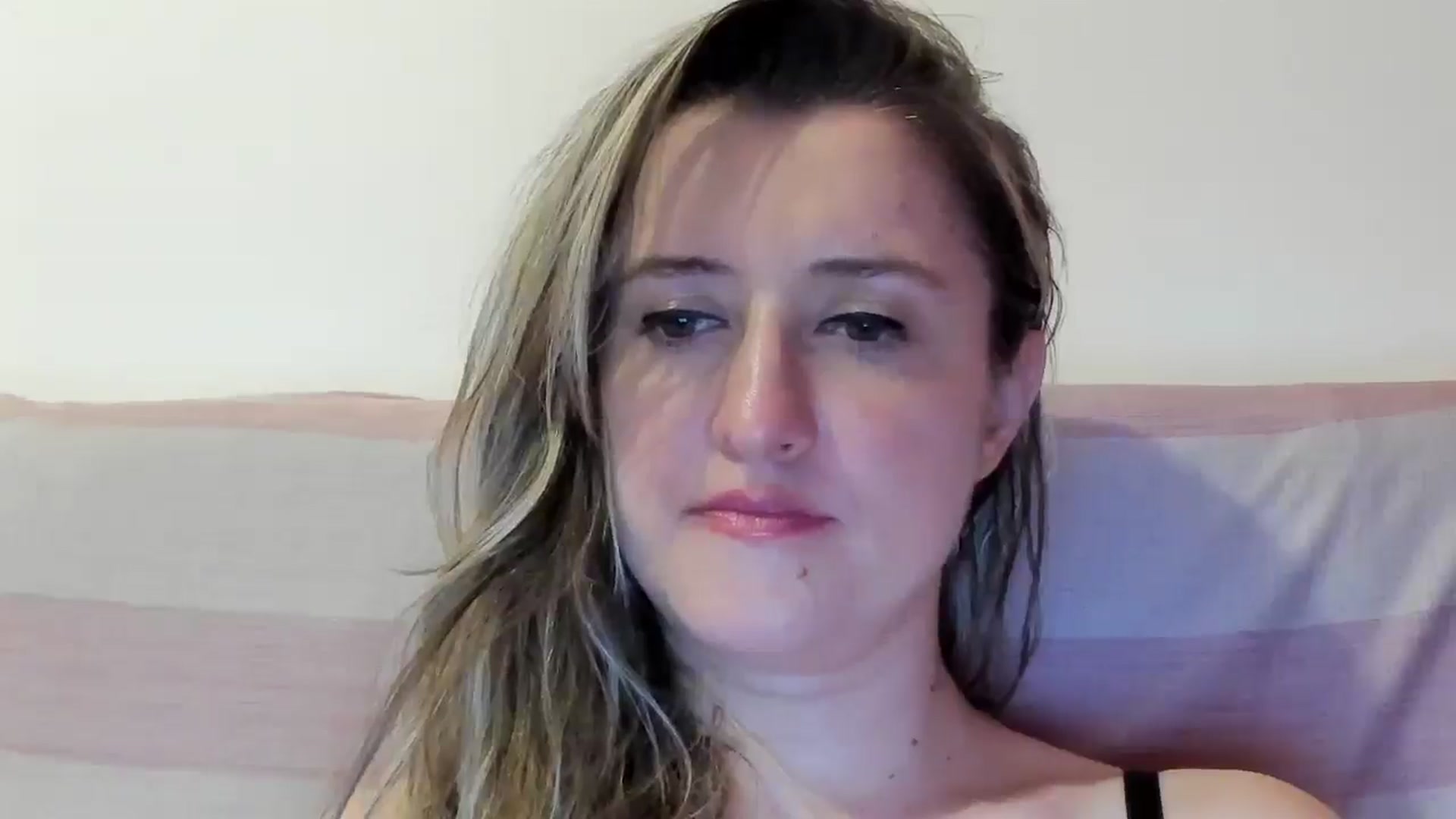 Gallery image thumbnail from BestDream's myfreecams stream on, 07/06/2024, 23:26 image 2 of 20