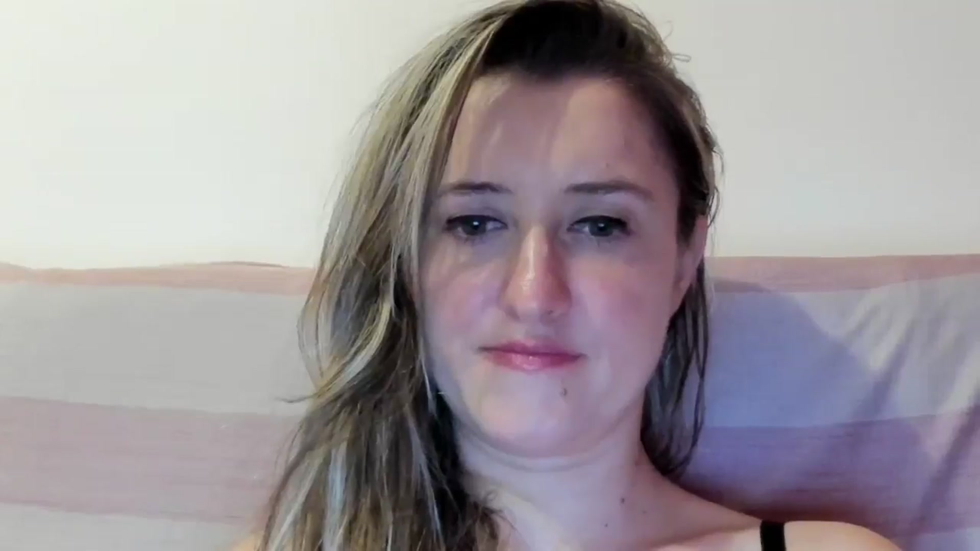 Gallery image thumbnail from BestDream's myfreecams stream on, 07/06/2024, 23:26 image 4 of 20