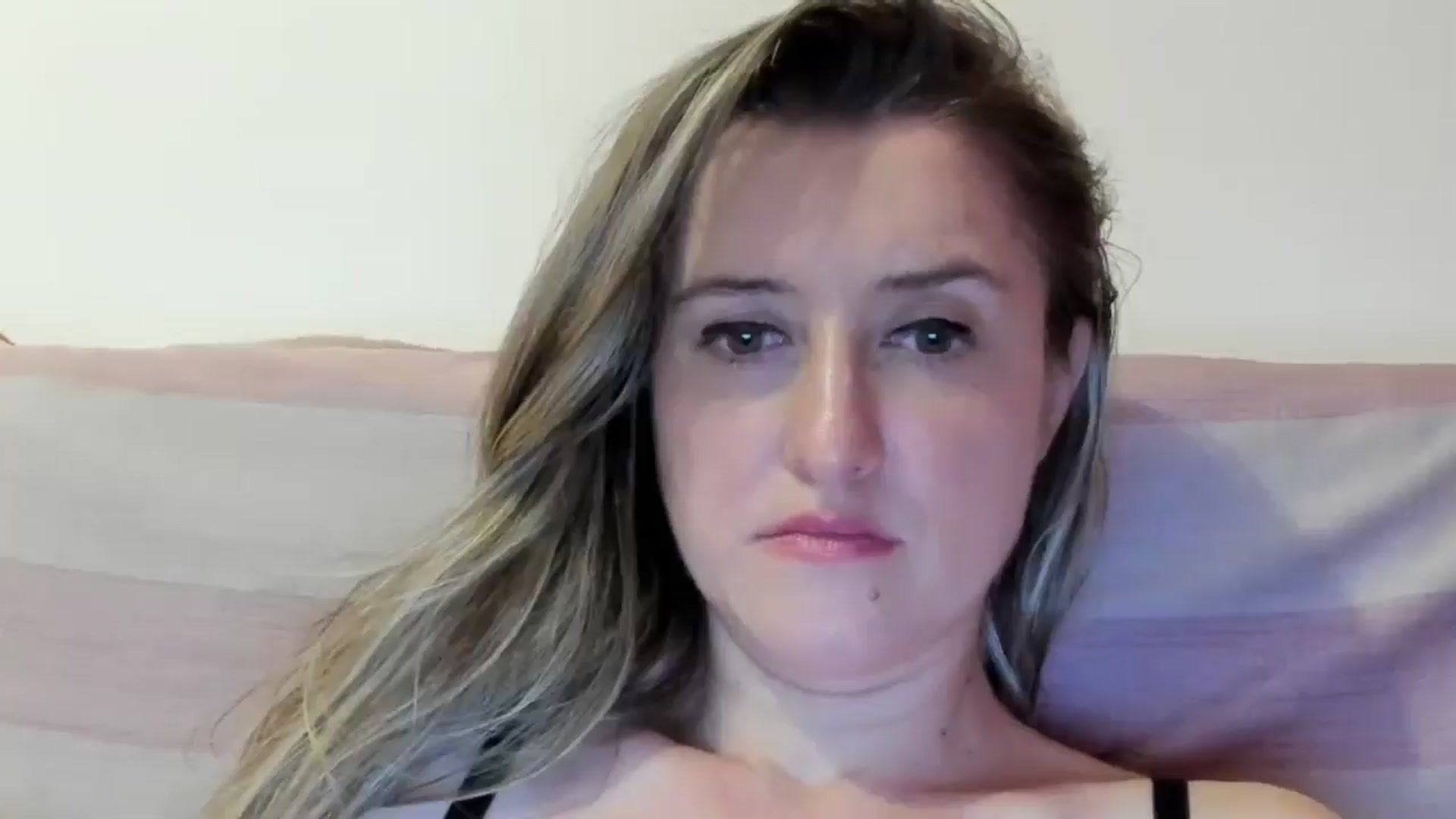 Gallery image thumbnail from BestDream's myfreecams stream on, 07/06/2024, 23:47 image 9 of 20