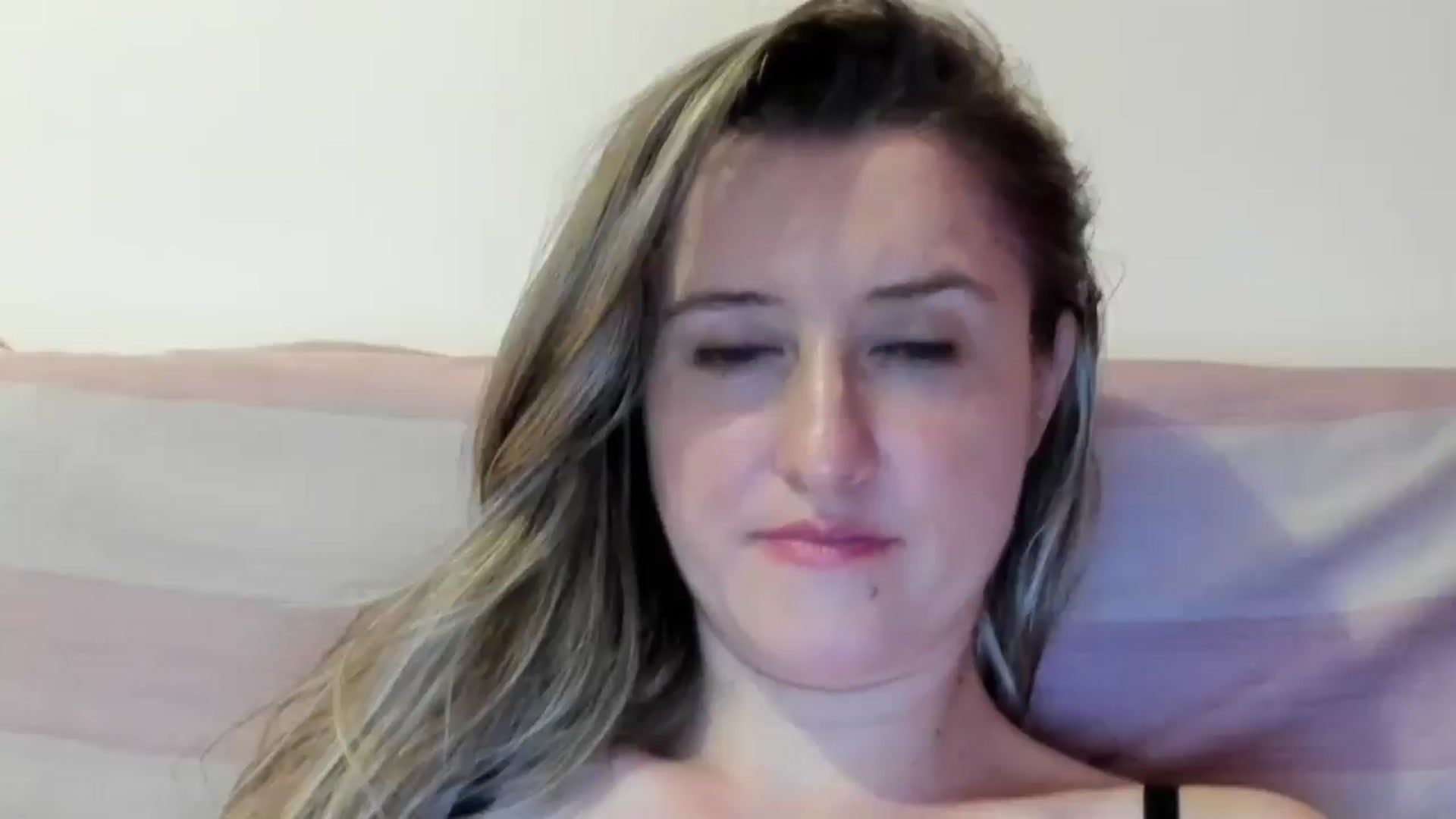 Gallery image thumbnail from BestDream's myfreecams stream on, 07/06/2024, 23:47 image 10 of 20