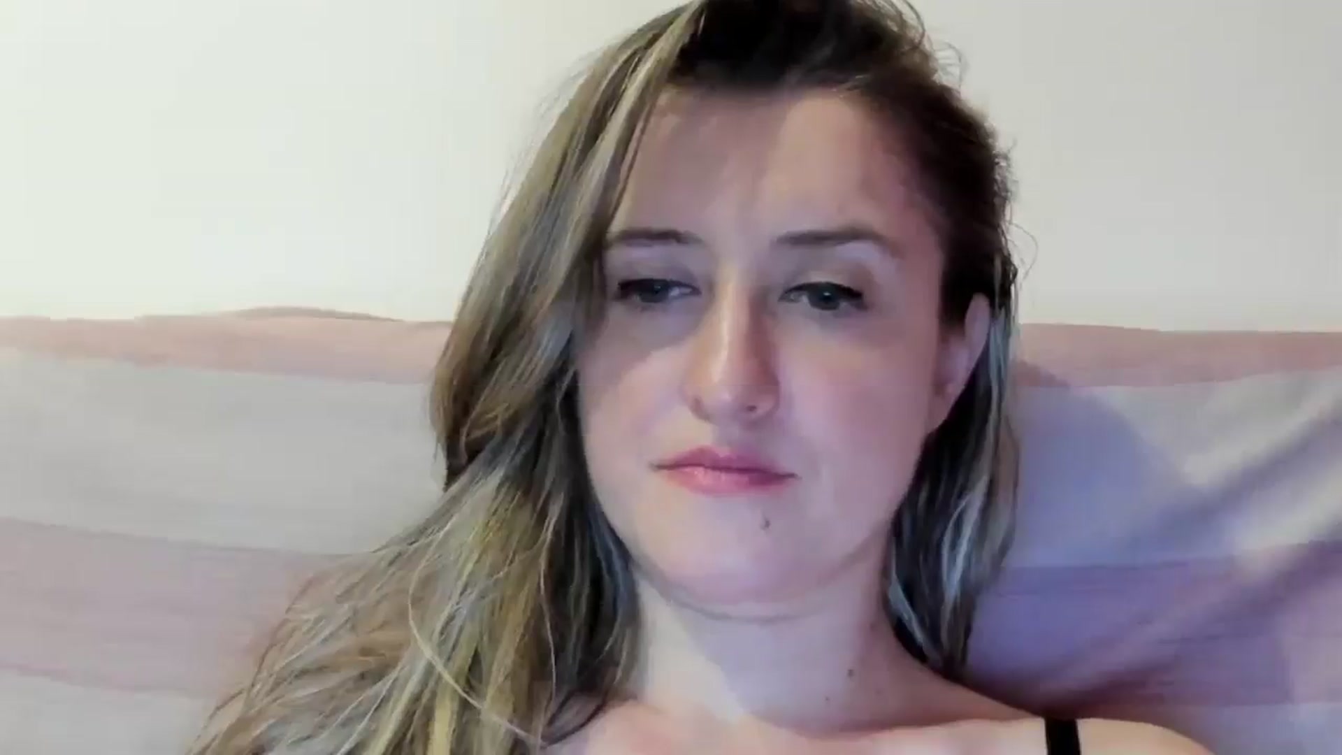 Gallery image thumbnail from BestDream's myfreecams stream on, 07/06/2024, 23:47 image 12 of 20