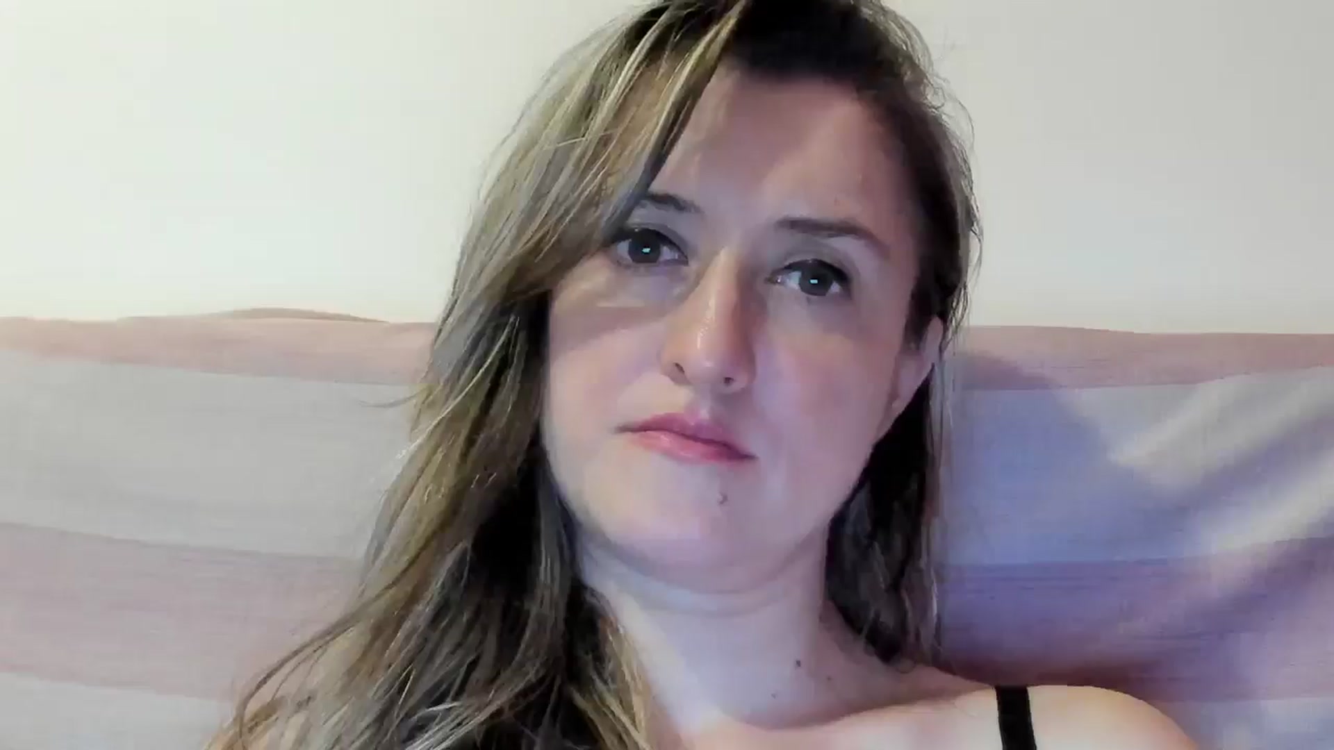 Gallery image thumbnail from BestDream's myfreecams stream on, 07/06/2024, 23:47 image 2 of 20