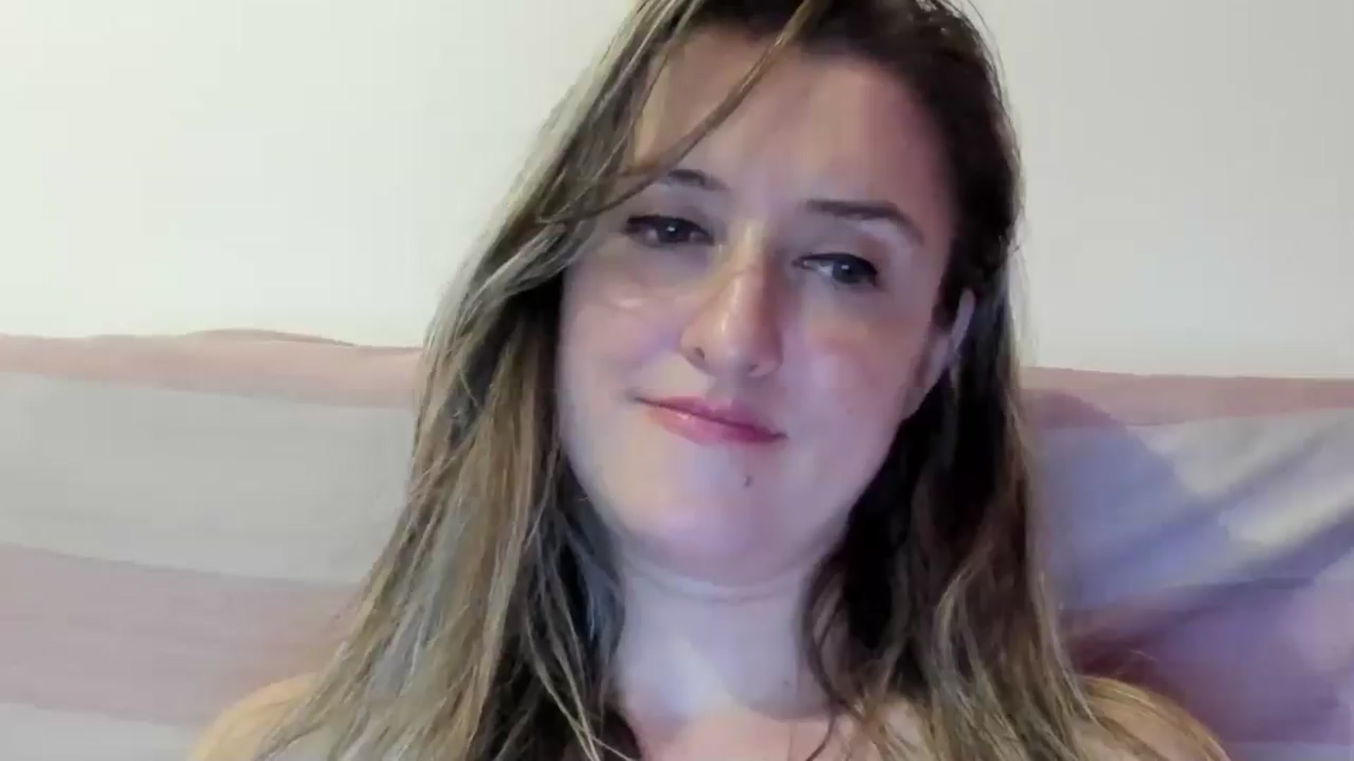 Gallery image thumbnail from BestDream's myfreecams stream on, 07/07/2024, 24:13 image 4 of 20