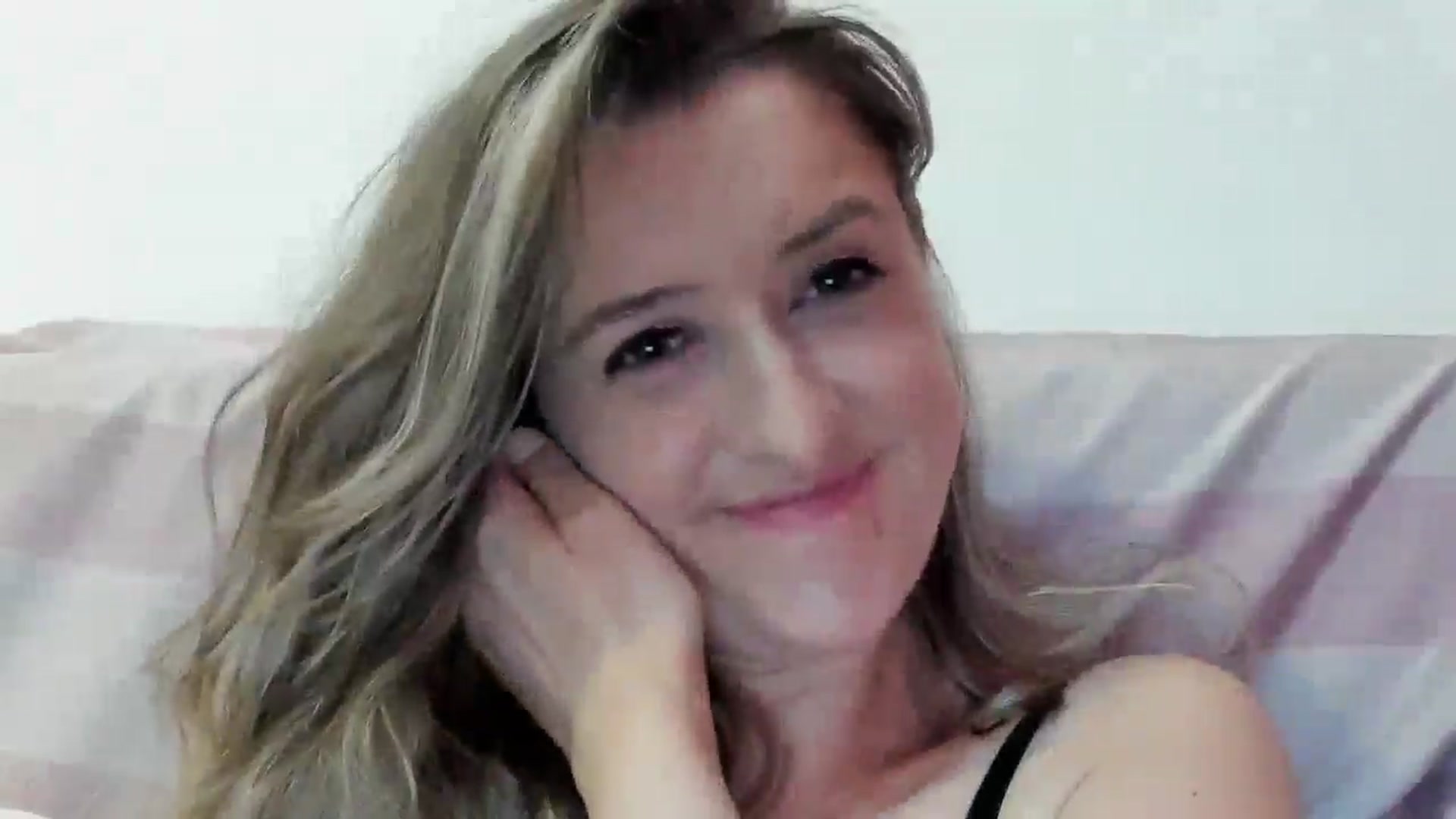Gallery image thumbnail from BestDream's myfreecams stream on, 07/09/2024, 21:11 image 3 of 20