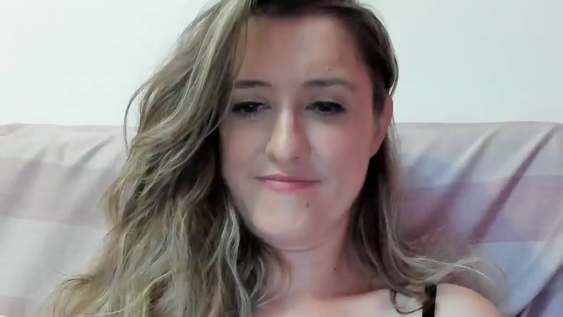 Gallery image thumbnail from BestDream's myfreecams stream on, 07/09/2024, 21:11 image 2 of 20