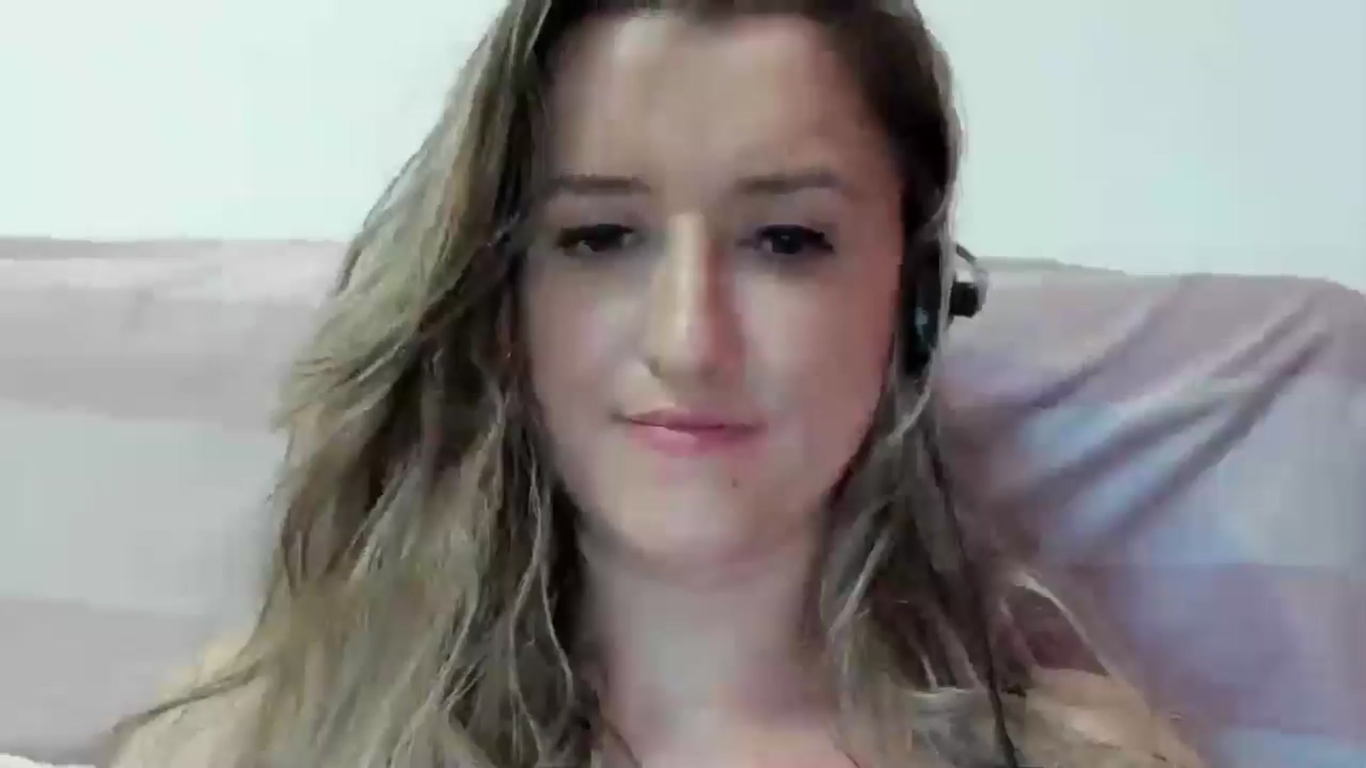 Gallery image thumbnail from BestDream's myfreecams stream on, 07/09/2024, 23:09 image 3 of 20