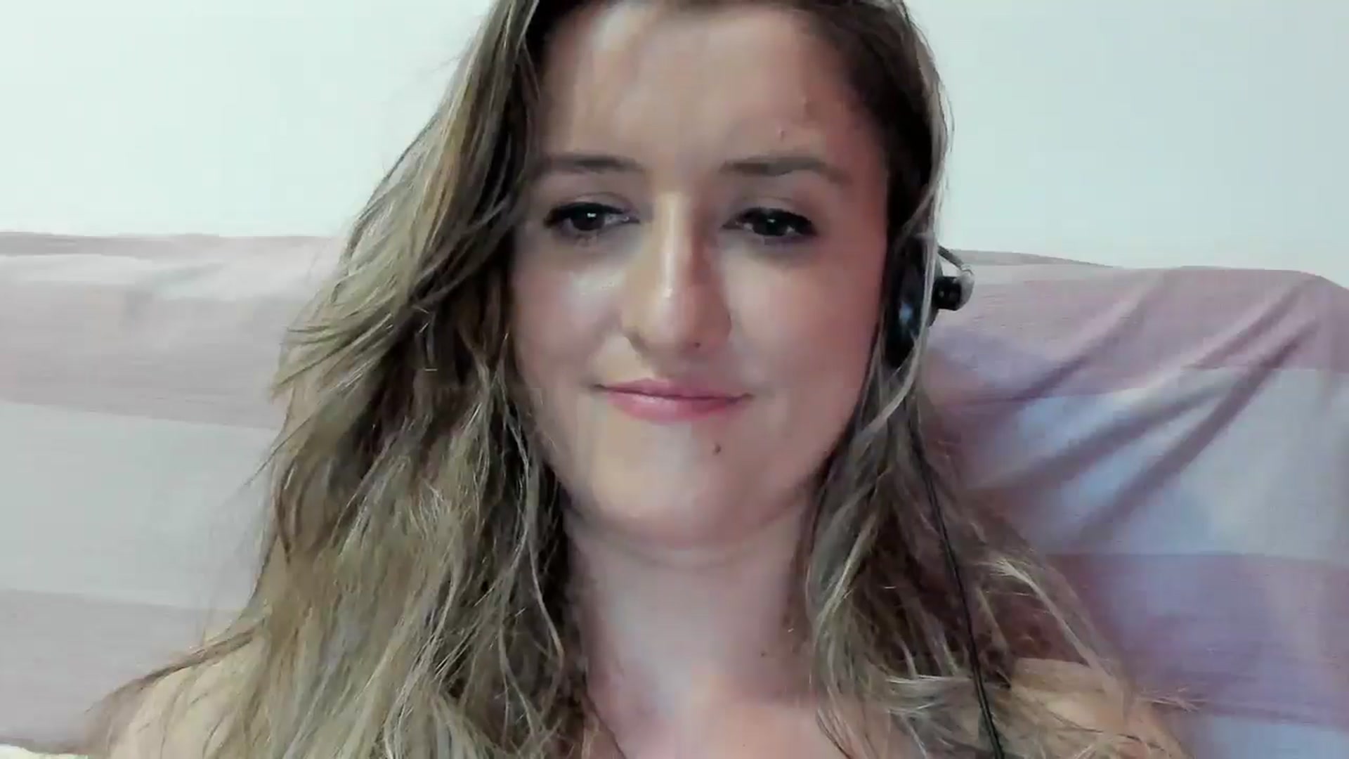 Gallery image thumbnail from BestDream's myfreecams stream on, 07/09/2024, 23:09 image 2 of 20