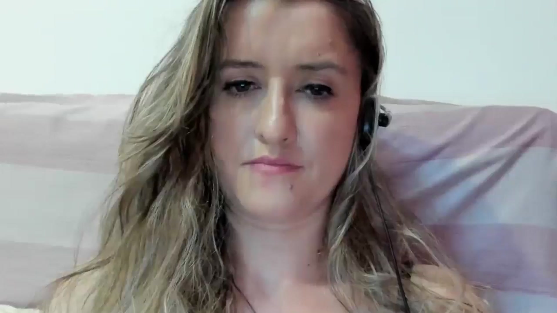 Gallery image thumbnail from BestDream's myfreecams stream on, 07/09/2024, 23:09 image 14 of 20