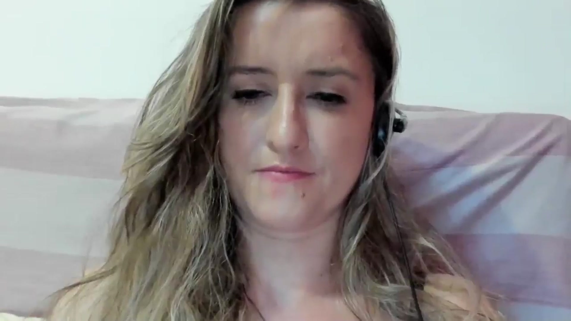 Gallery image thumbnail from BestDream's myfreecams stream on, 07/09/2024, 23:09 image 11 of 20