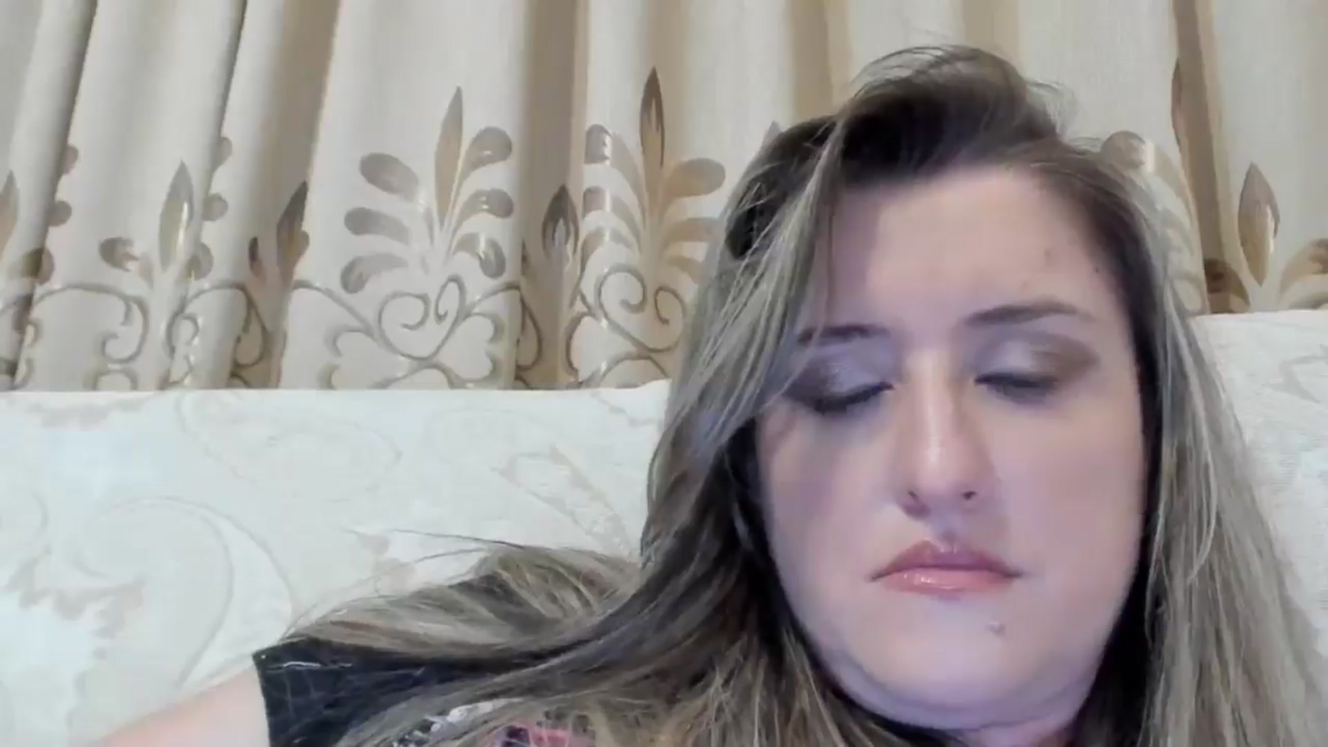 Gallery image thumbnail from BestDream's myfreecams stream on, 07/11/2024, 23:11 image 4 of 20