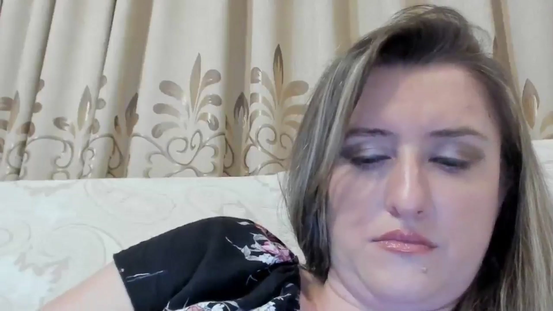 Gallery image thumbnail from BestDream's myfreecams stream on, 07/11/2024, 23:11 image 12 of 20