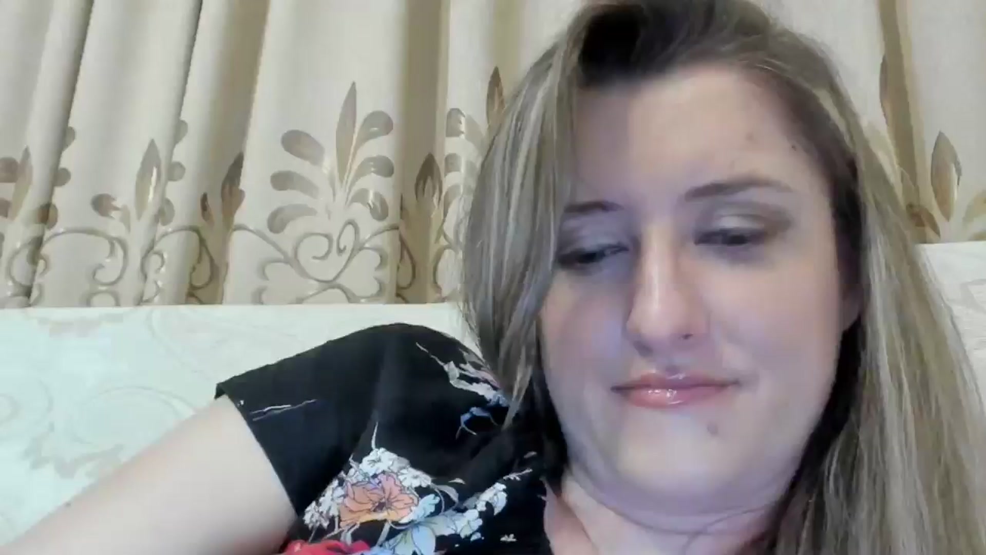 Gallery image thumbnail from BestDream's myfreecams stream on, 07/11/2024, 23:11 image 9 of 20