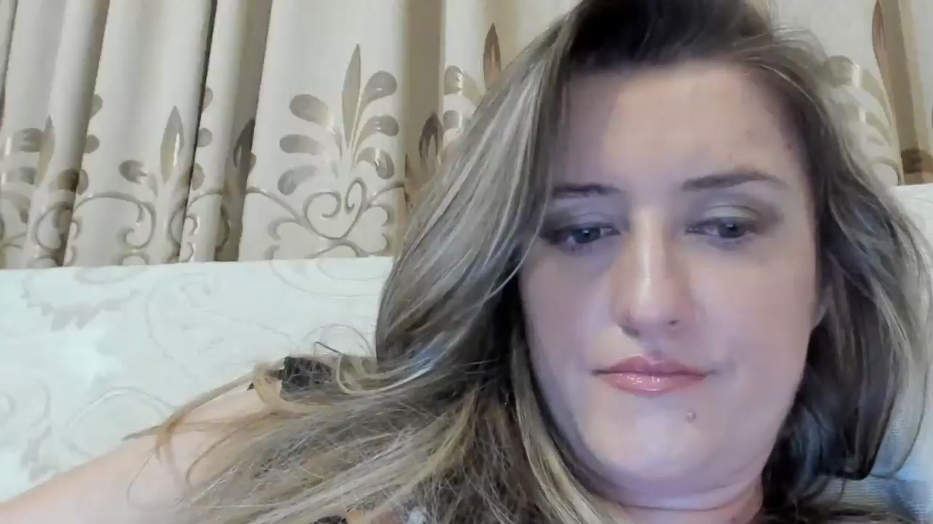 Gallery image thumbnail from BestDream's myfreecams stream on, 07/11/2024, 23:40 image 3 of 20