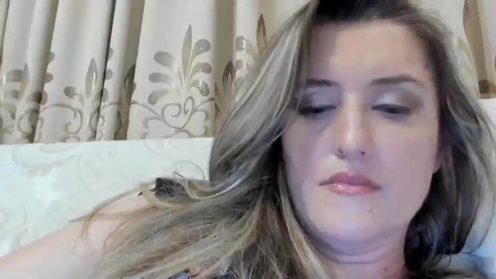 Gallery image thumbnail from BestDream's myfreecams stream on, 07/11/2024, 23:40 image 4 of 20