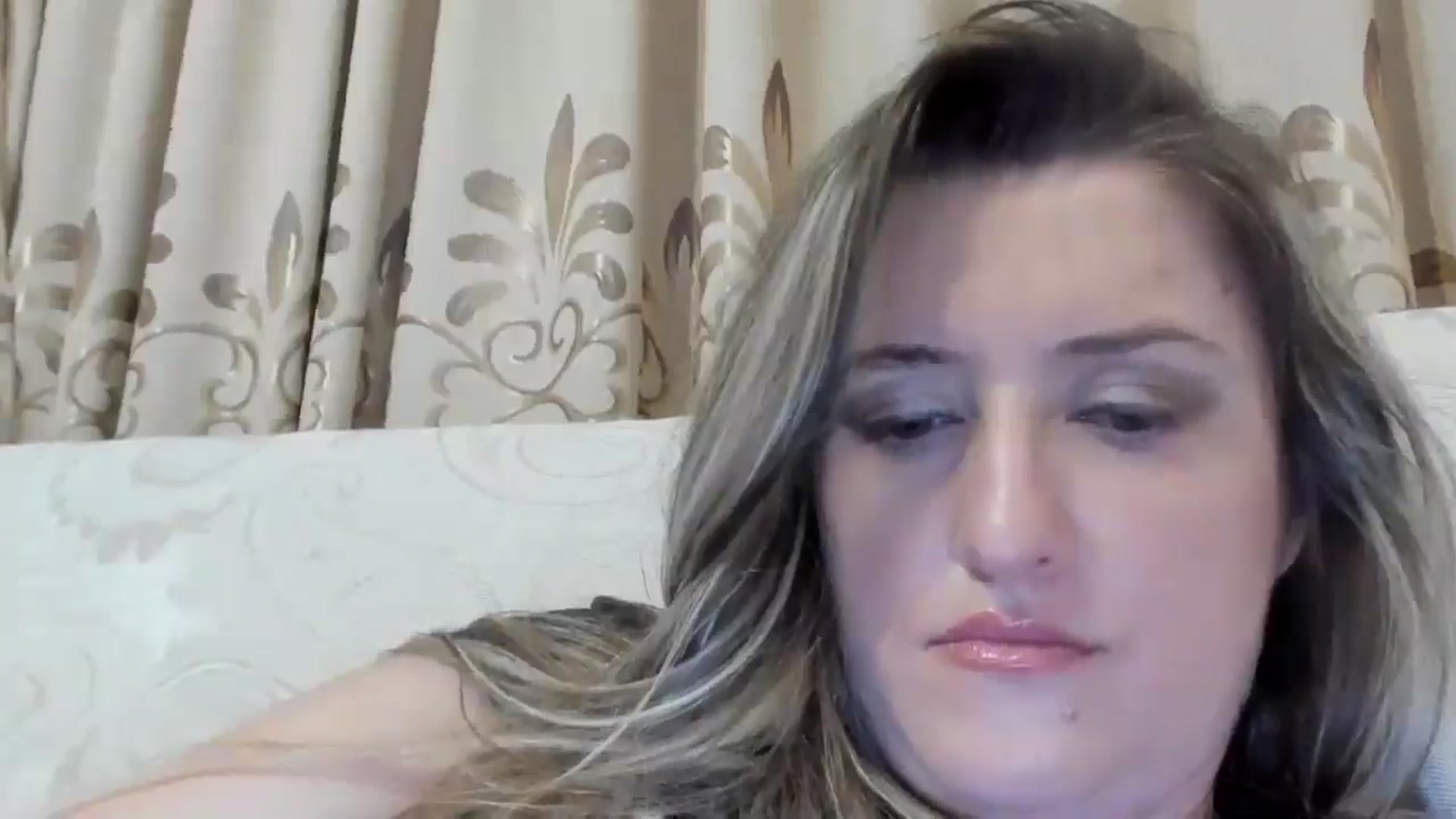 Gallery image thumbnail from BestDream's myfreecams stream on, 07/11/2024, 23:40 image 19 of 20