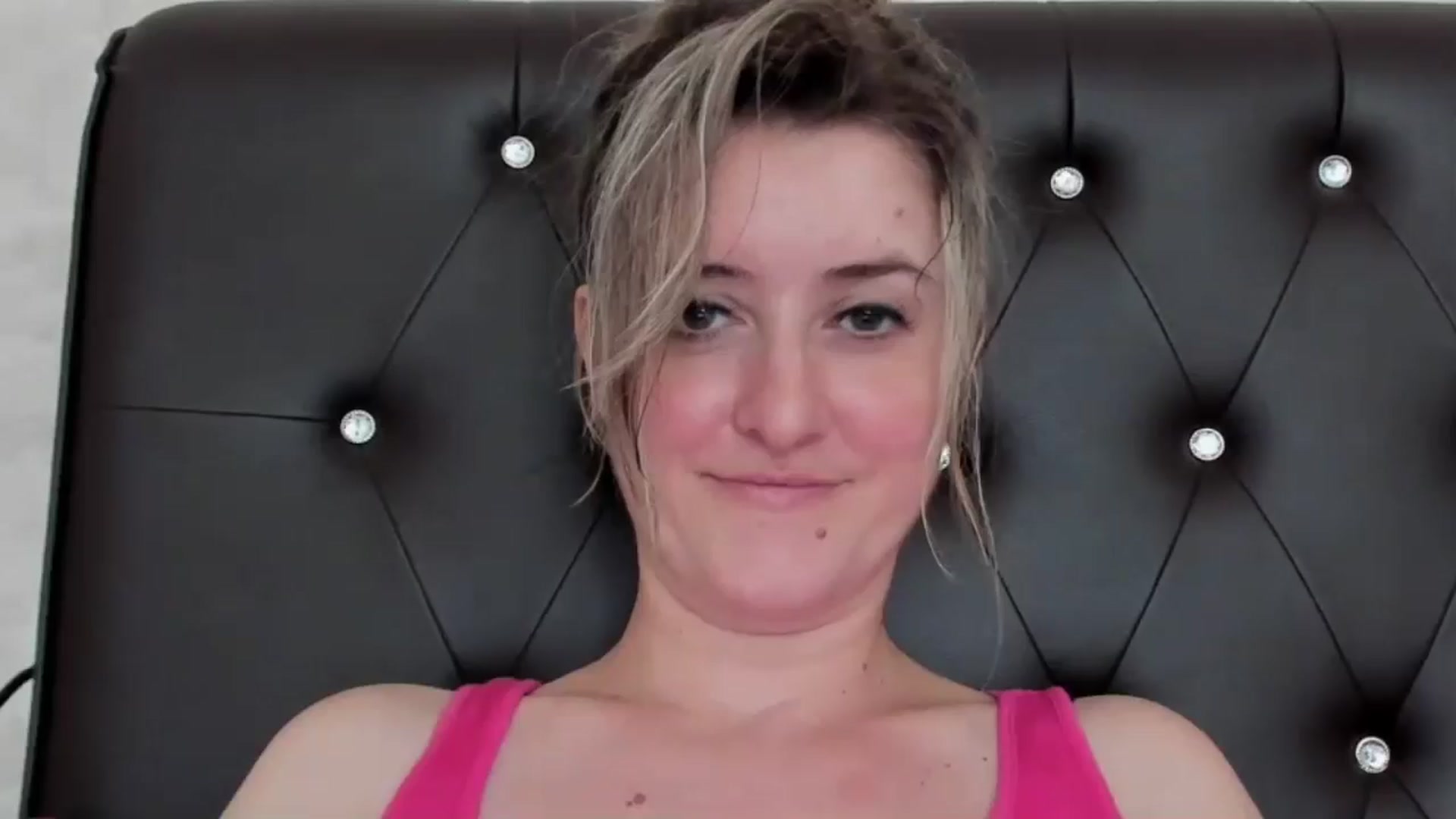 Gallery image thumbnail from BestDream's myfreecams stream on, 07/15/2024, 09:33 image 19 of 20