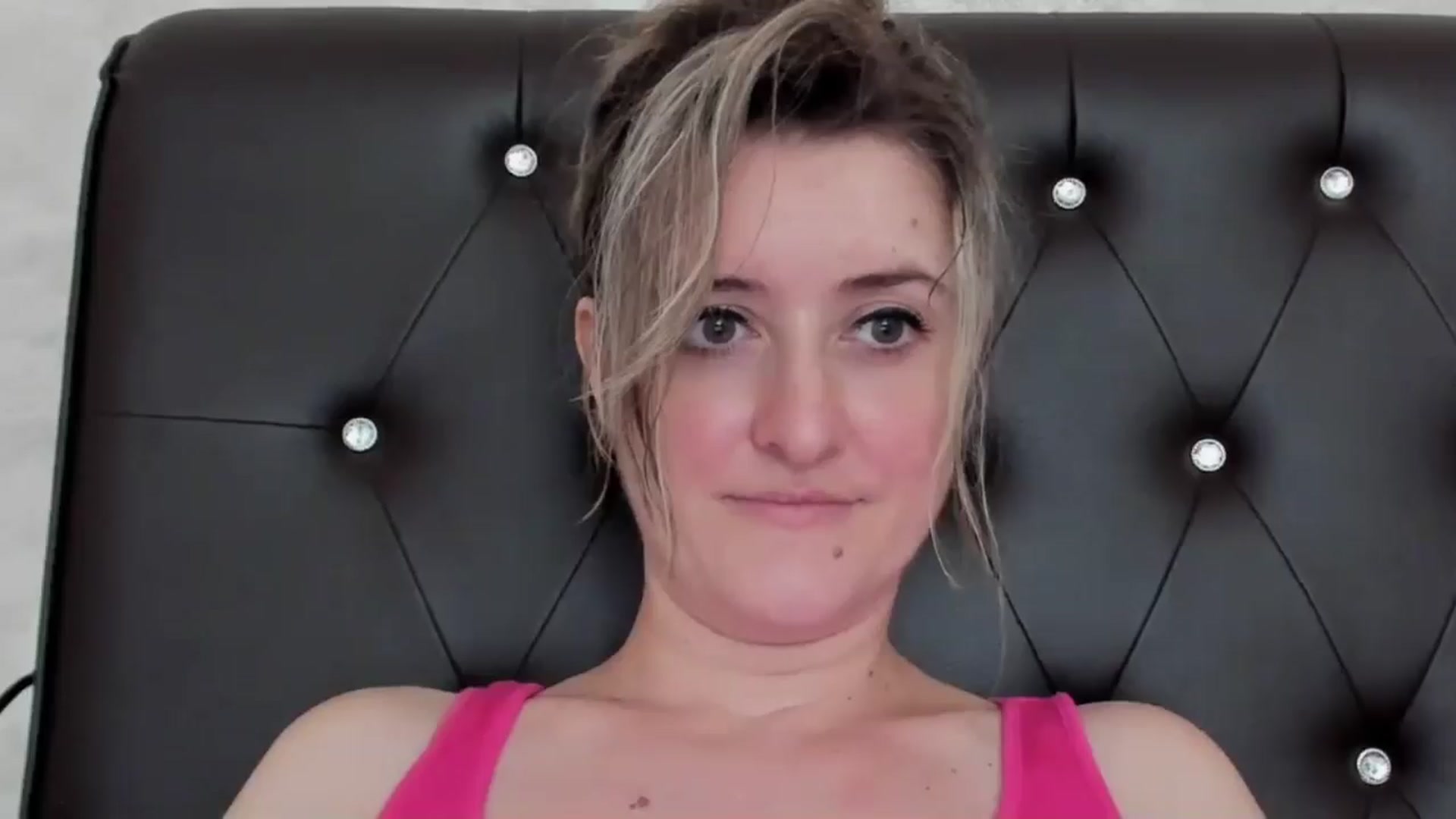Gallery image thumbnail from BestDream's myfreecams stream on, 07/15/2024, 09:33 image 11 of 20