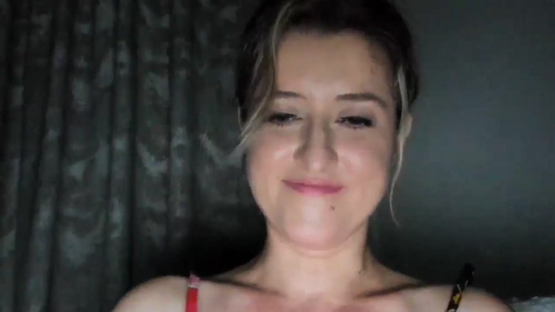 Gallery image thumbnail from BestDream's myfreecams stream on, 07/15/2024, 22:12 image 12 of 20
