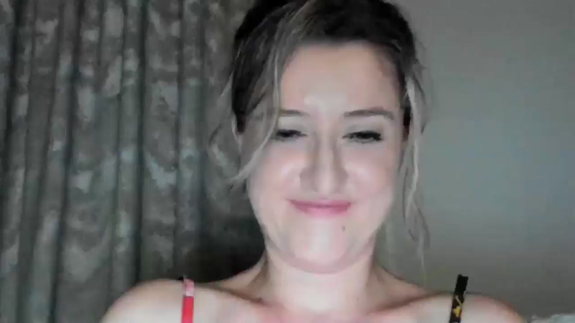 Gallery image thumbnail from BestDream's myfreecams stream on, 07/15/2024, 22:12 image 6 of 20