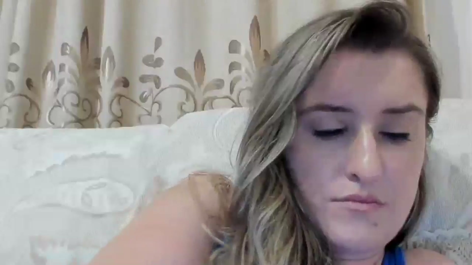 Gallery image thumbnail from BestDream's myfreecams stream on, 07/18/2024, 23:27 image 12 of 20