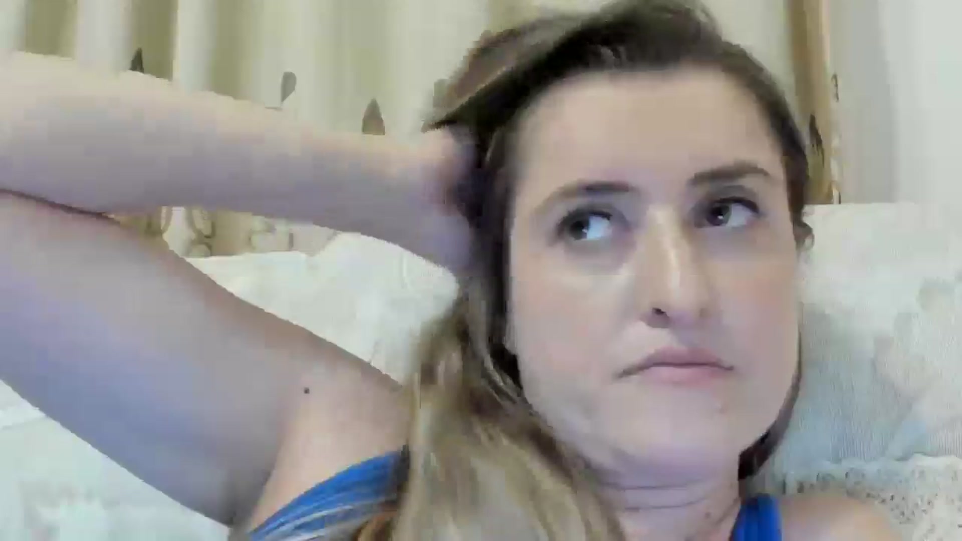 Gallery image thumbnail from BestDream's myfreecams stream on, 07/18/2024, 23:27 image 4 of 20