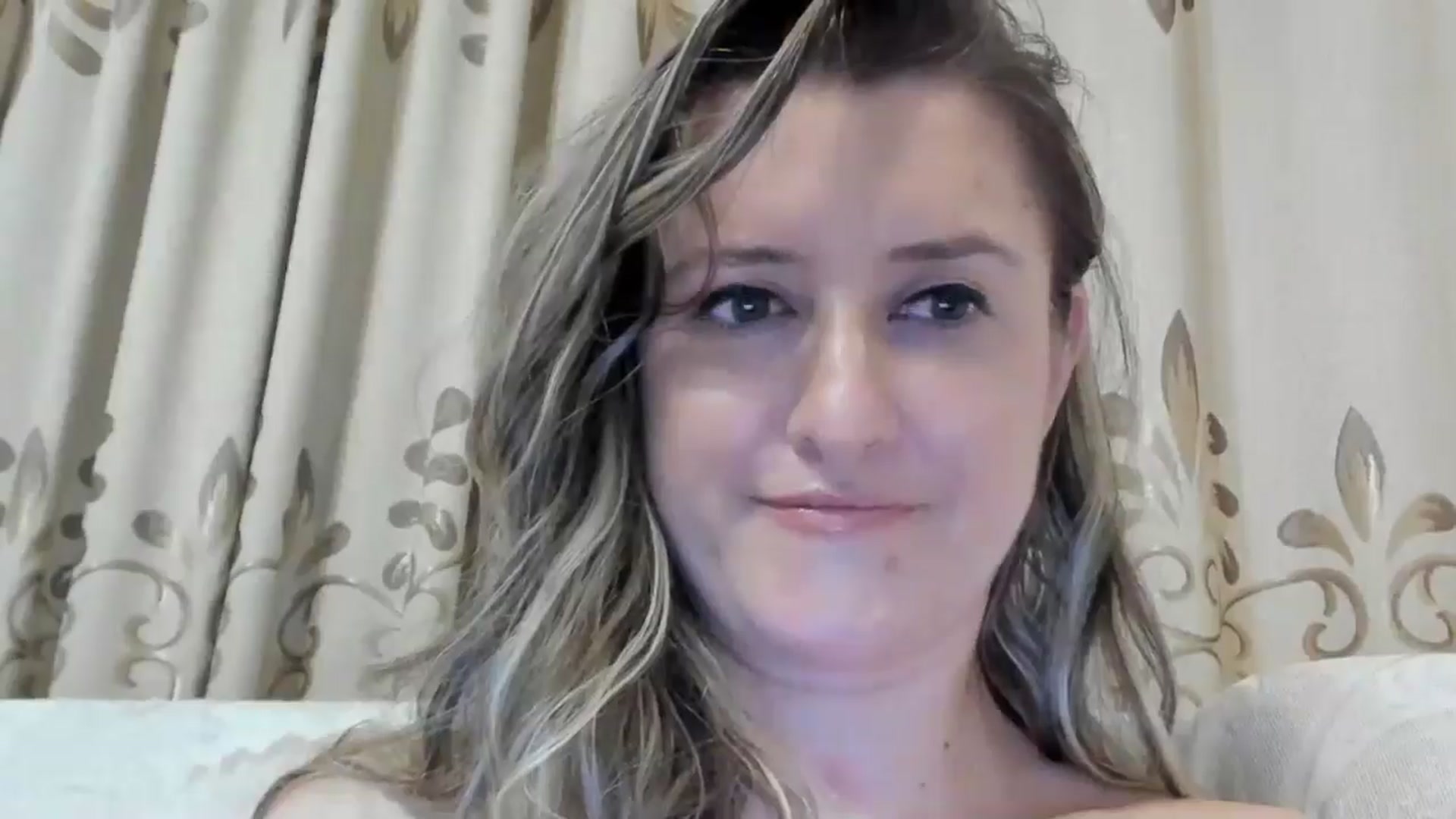 Gallery image thumbnail from BestDream's myfreecams stream on, 07/20/2024, 02:36 image 15 of 20