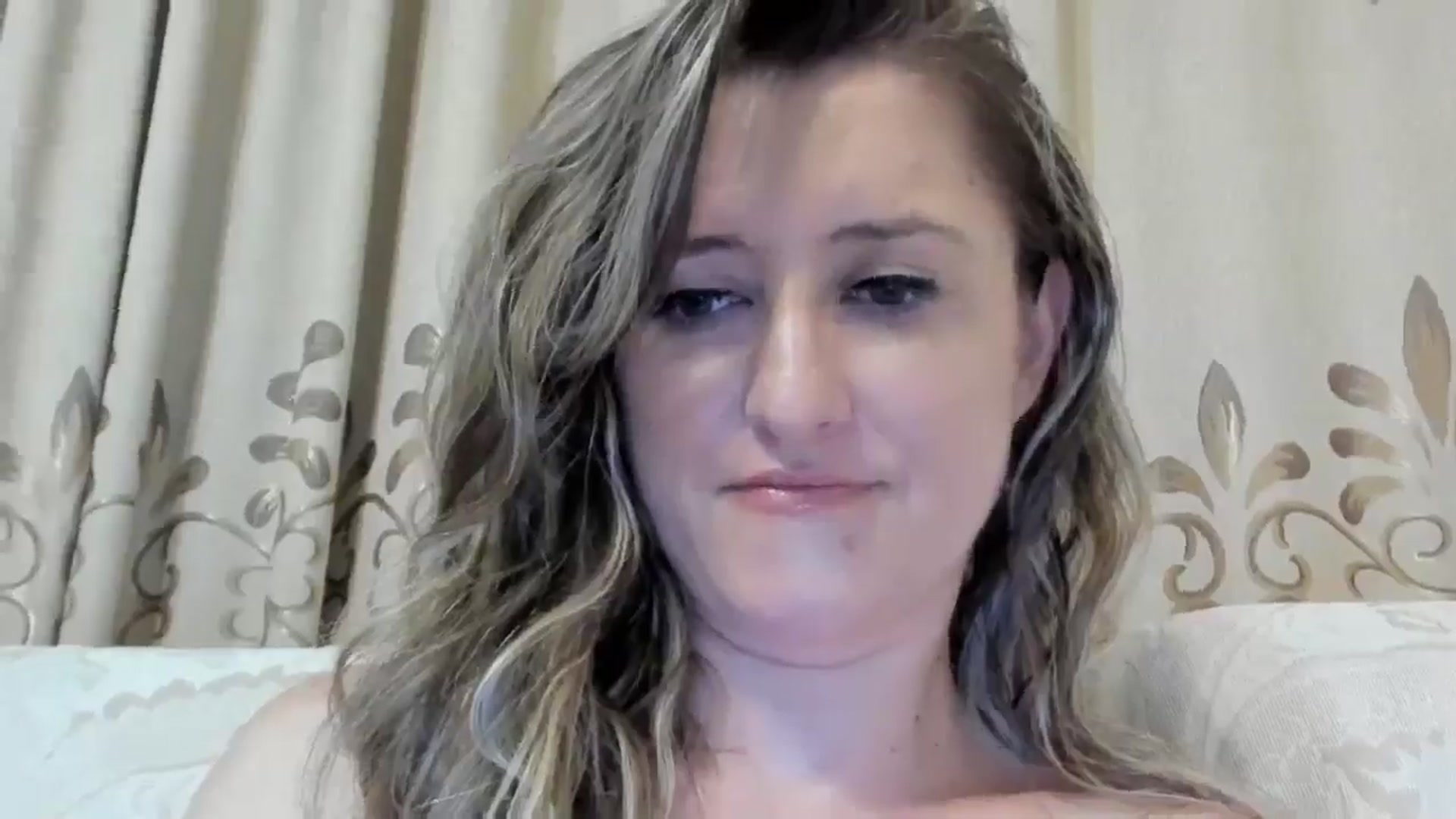 Gallery image thumbnail from BestDream's myfreecams stream on, 07/20/2024, 02:36 image 5 of 20