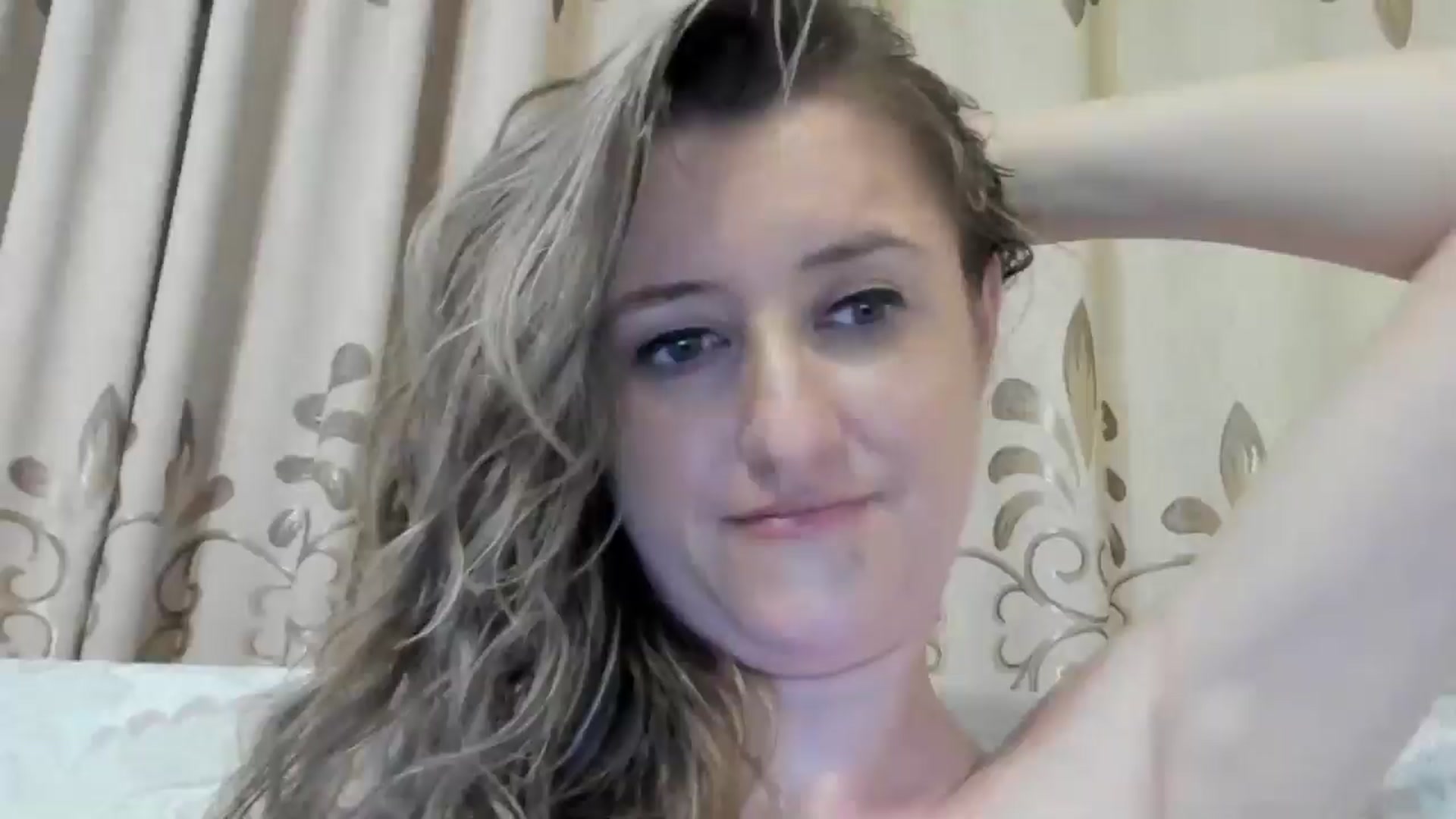 Gallery image thumbnail from BestDream's myfreecams stream on, 07/20/2024, 02:36 image 1 of 20