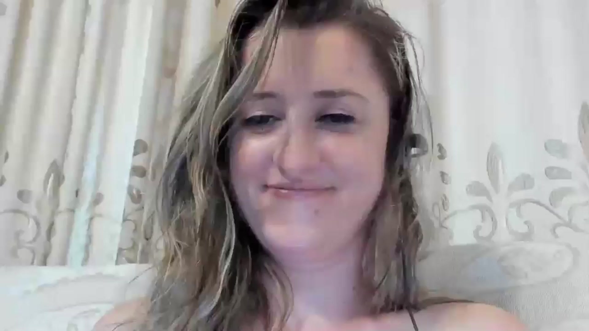 Gallery image thumbnail from BestDream's myfreecams stream on, 07/20/2024, 04:32 image 1 of 20