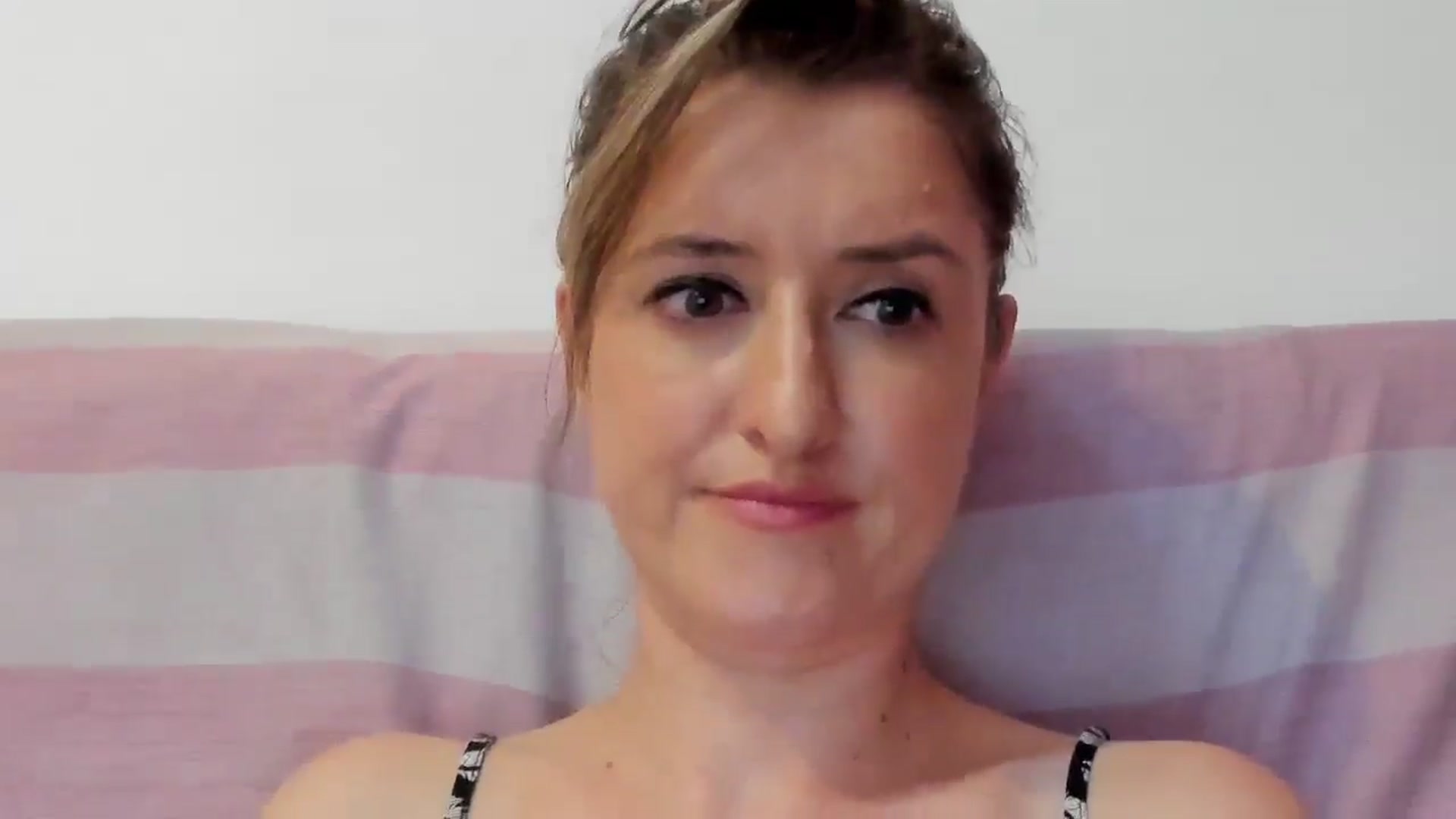 Gallery image thumbnail from BestDream's myfreecams stream on, 07/20/2024, 21:54 image 12 of 20