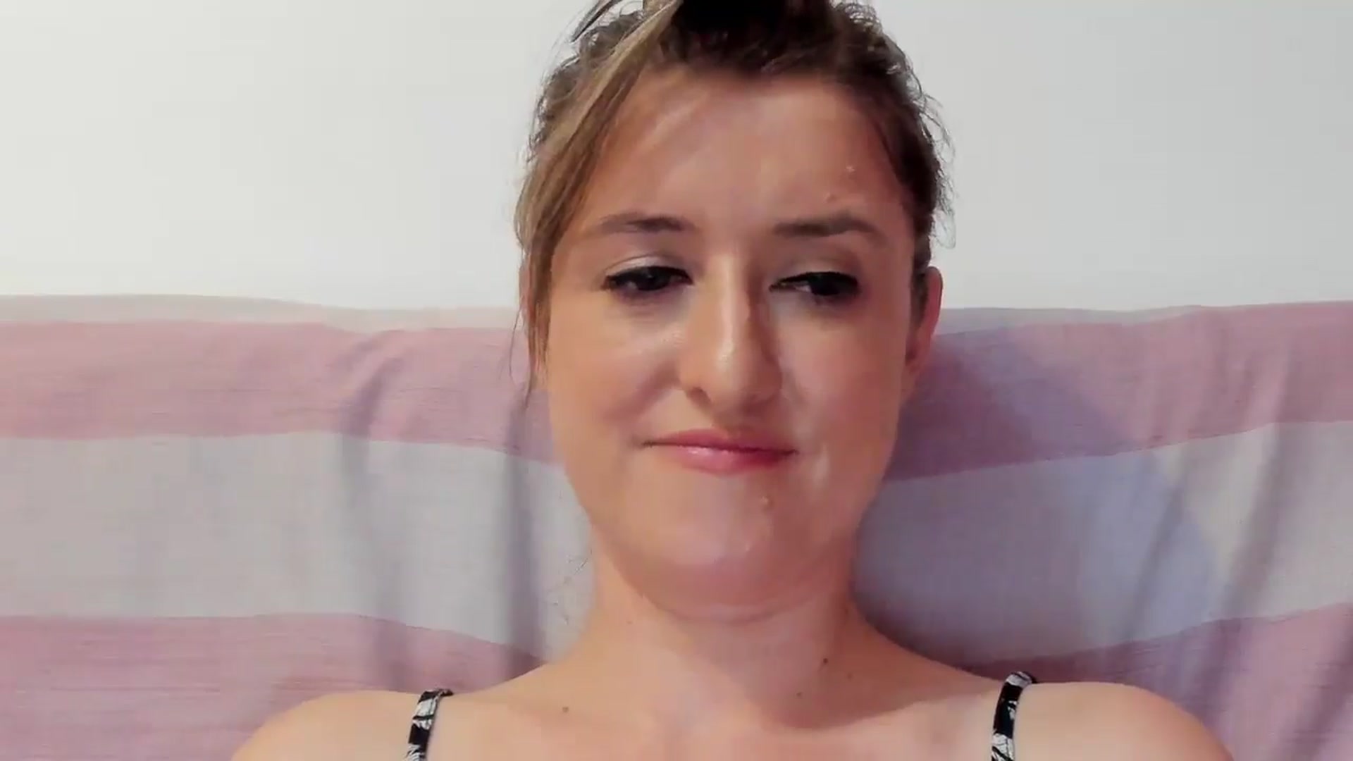 Gallery image thumbnail from BestDream's myfreecams stream on, 07/20/2024, 21:54 image 10 of 20