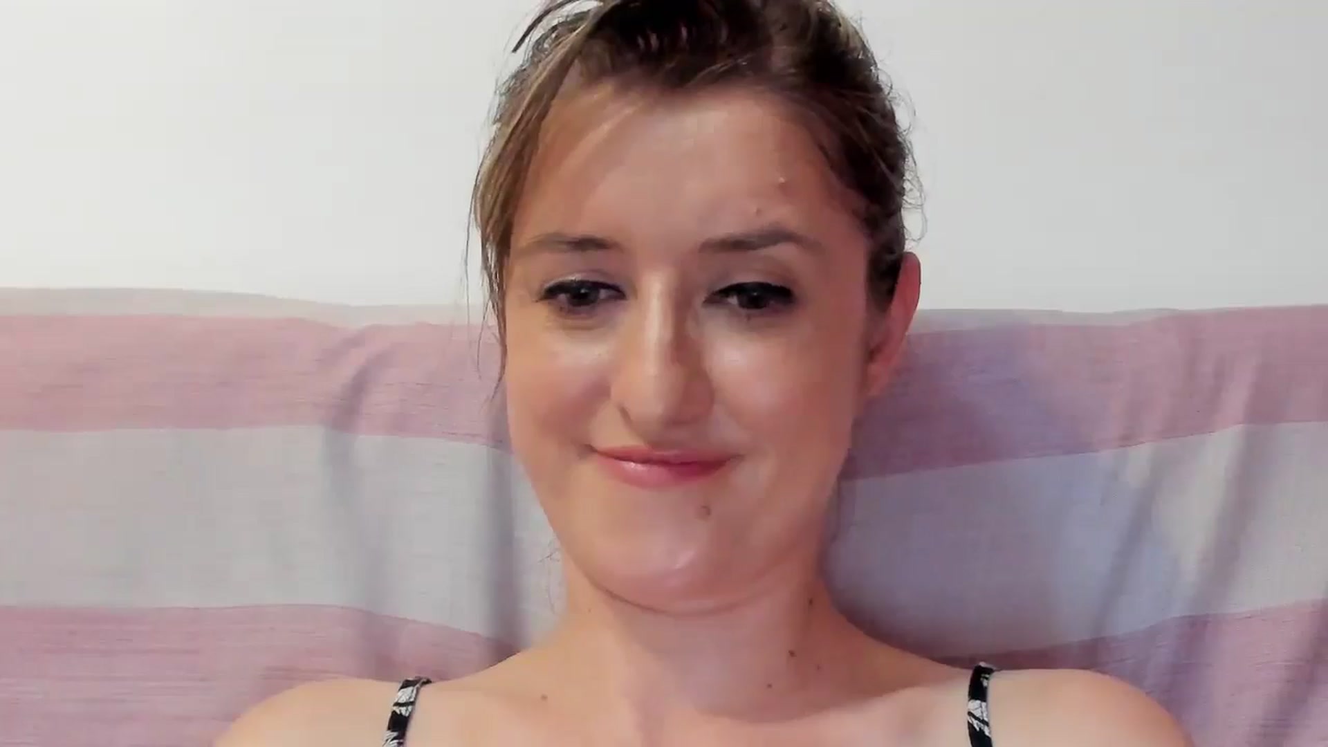 Gallery image thumbnail from BestDream's myfreecams stream on, 07/20/2024, 21:54 image 4 of 20