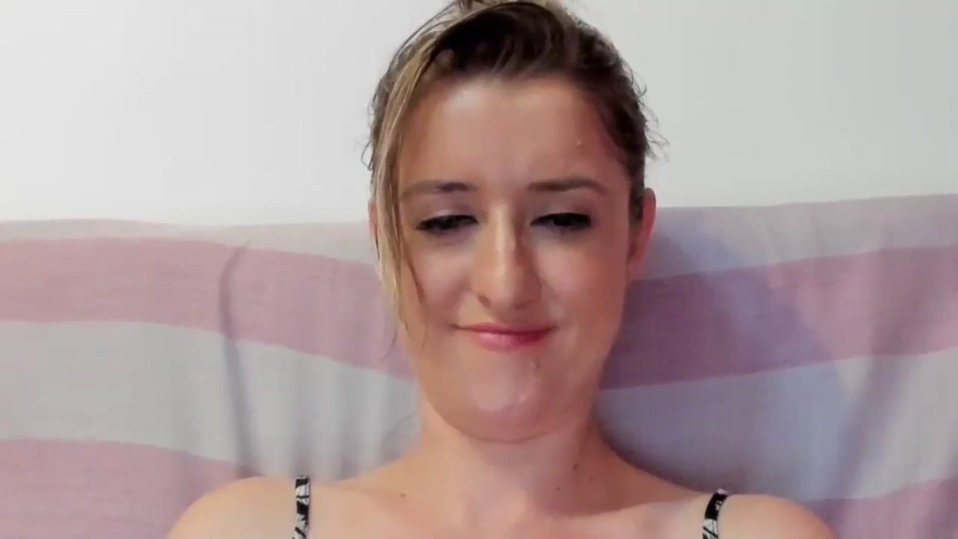 Gallery image thumbnail from BestDream's myfreecams stream on, 07/20/2024, 22:42 image 15 of 20
