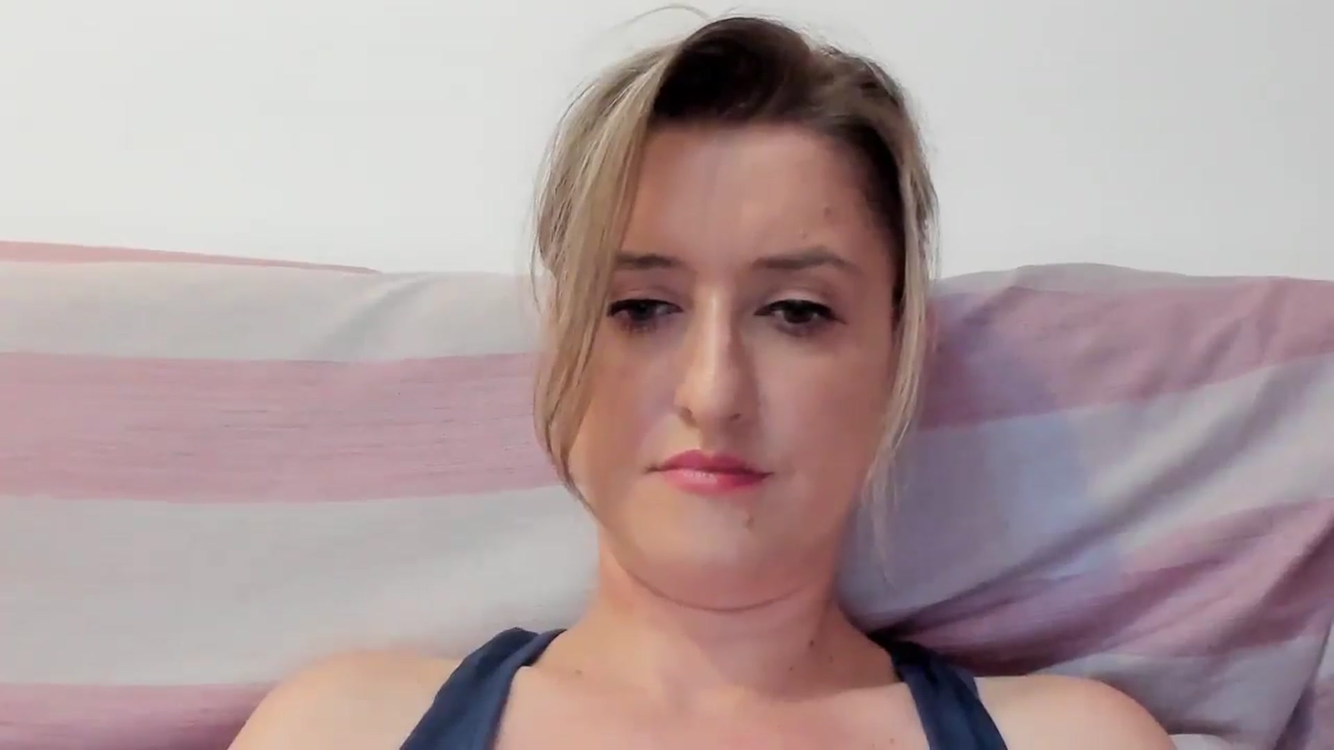Gallery image thumbnail from BestDream's myfreecams stream on, 07/21/2024, 22:27 image 17 of 20