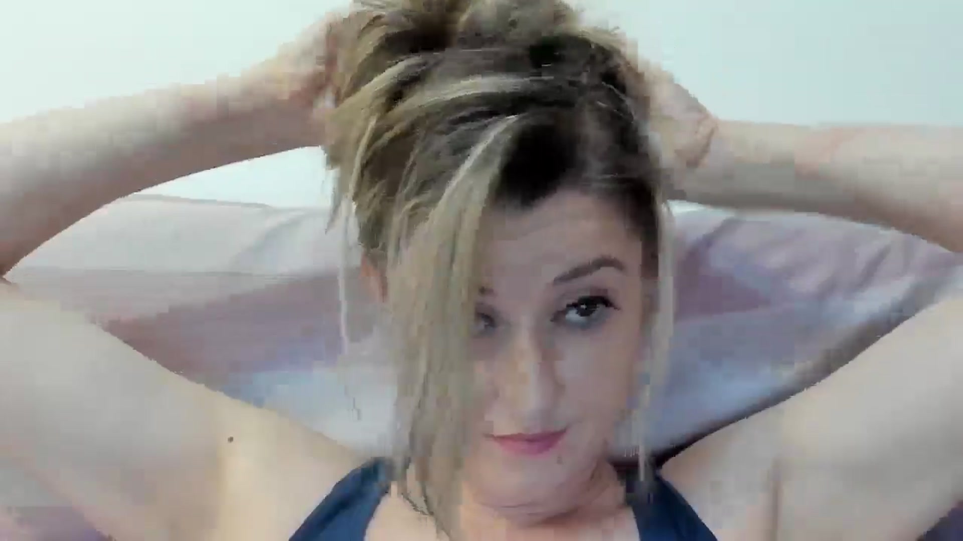 Gallery image thumbnail from BestDream's myfreecams stream on, 07/21/2024, 22:46 image 3 of 20