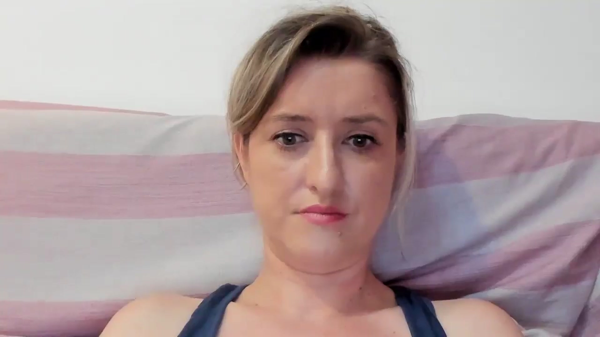 Gallery image thumbnail from BestDream's myfreecams stream on, 07/21/2024, 22:46 image 15 of 20