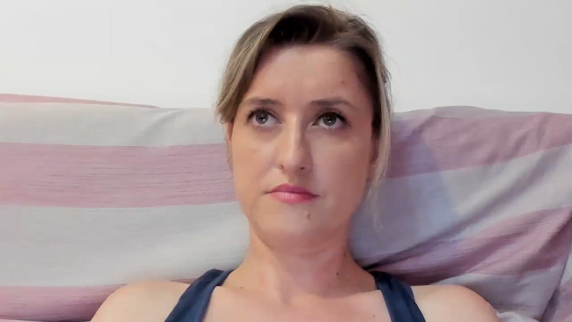 Gallery image thumbnail from BestDream's myfreecams stream on, 07/21/2024, 22:46 image 12 of 20