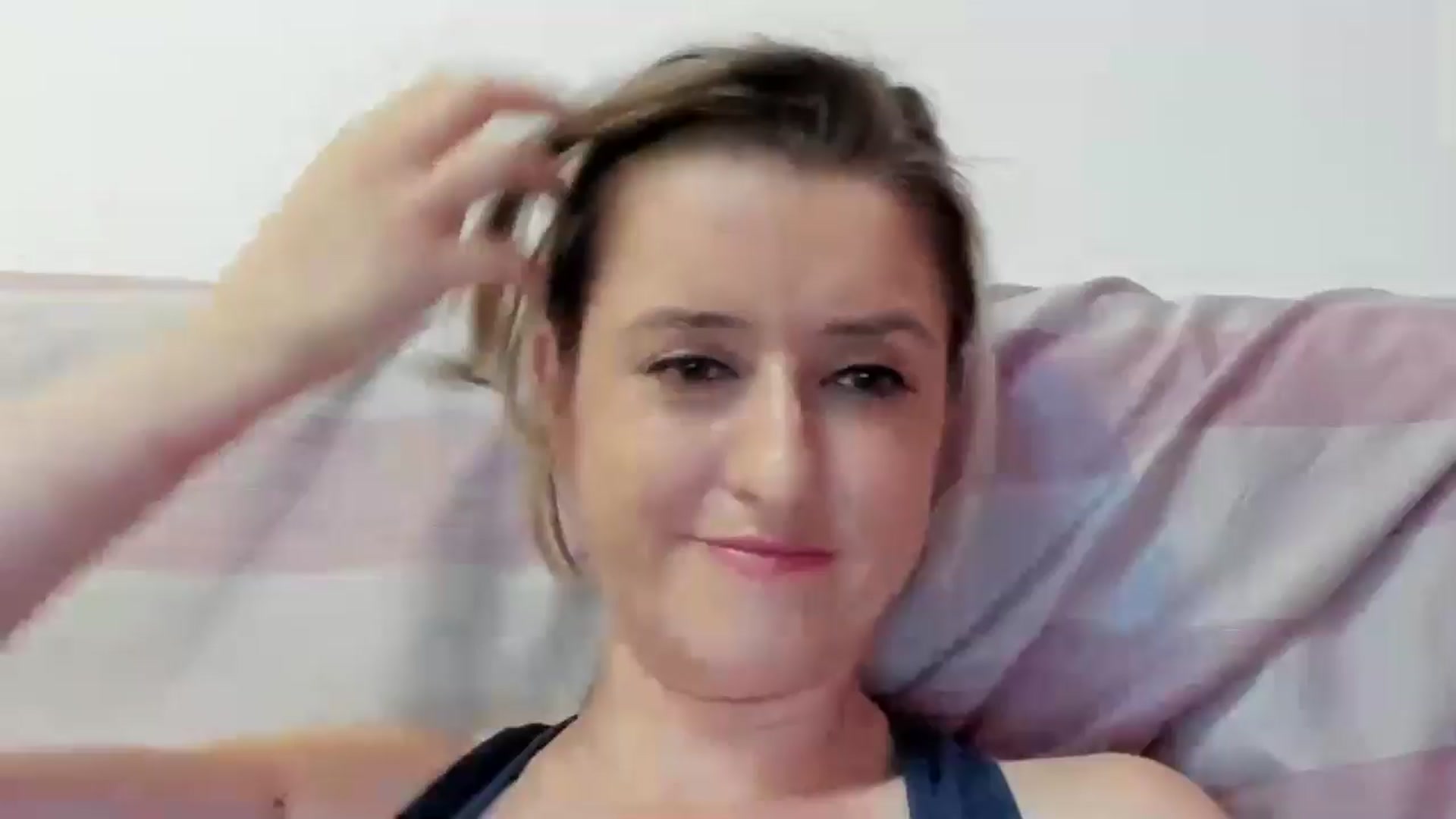 Gallery image thumbnail from BestDream's myfreecams stream on, 07/22/2024, 24:03 image 16 of 20