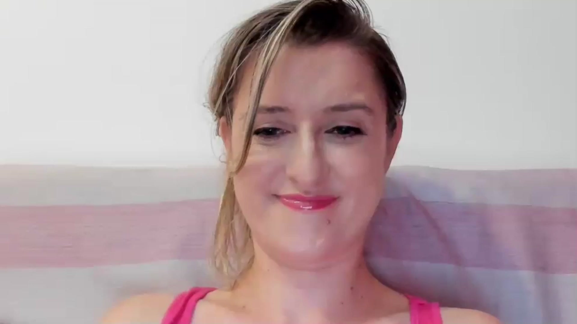 Gallery image thumbnail from BestDream's myfreecams stream on, 07/22/2024, 22:41 image 11 of 20