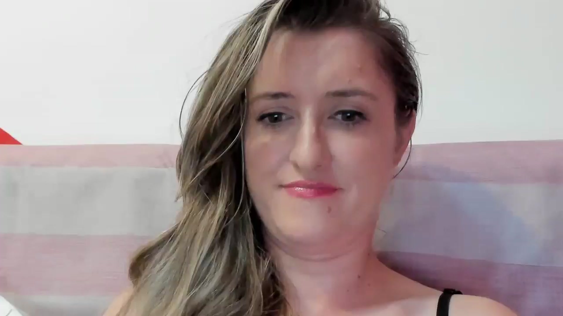 Gallery image thumbnail from BestDream's myfreecams stream on, 07/23/2024, 22:12 image 14 of 20