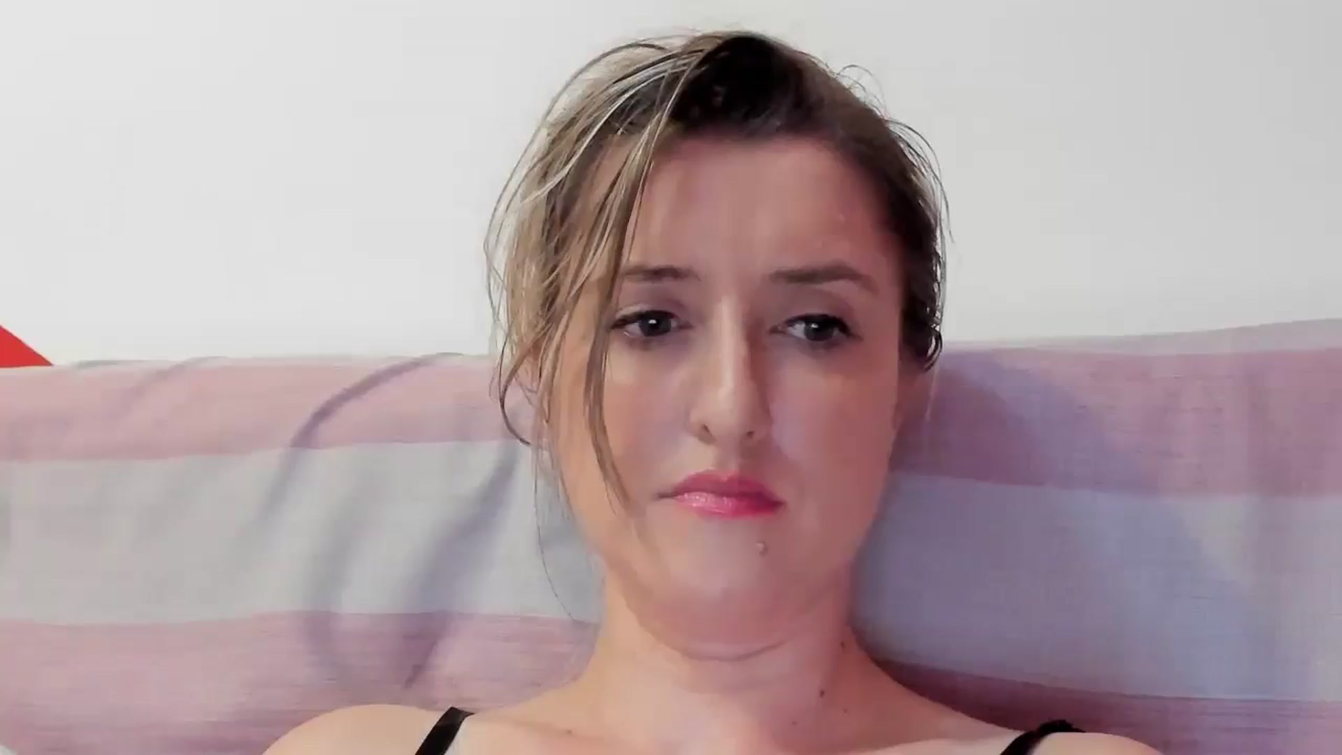 Gallery image thumbnail from BestDream's myfreecams stream on, 07/23/2024, 23:17 image 20 of 20