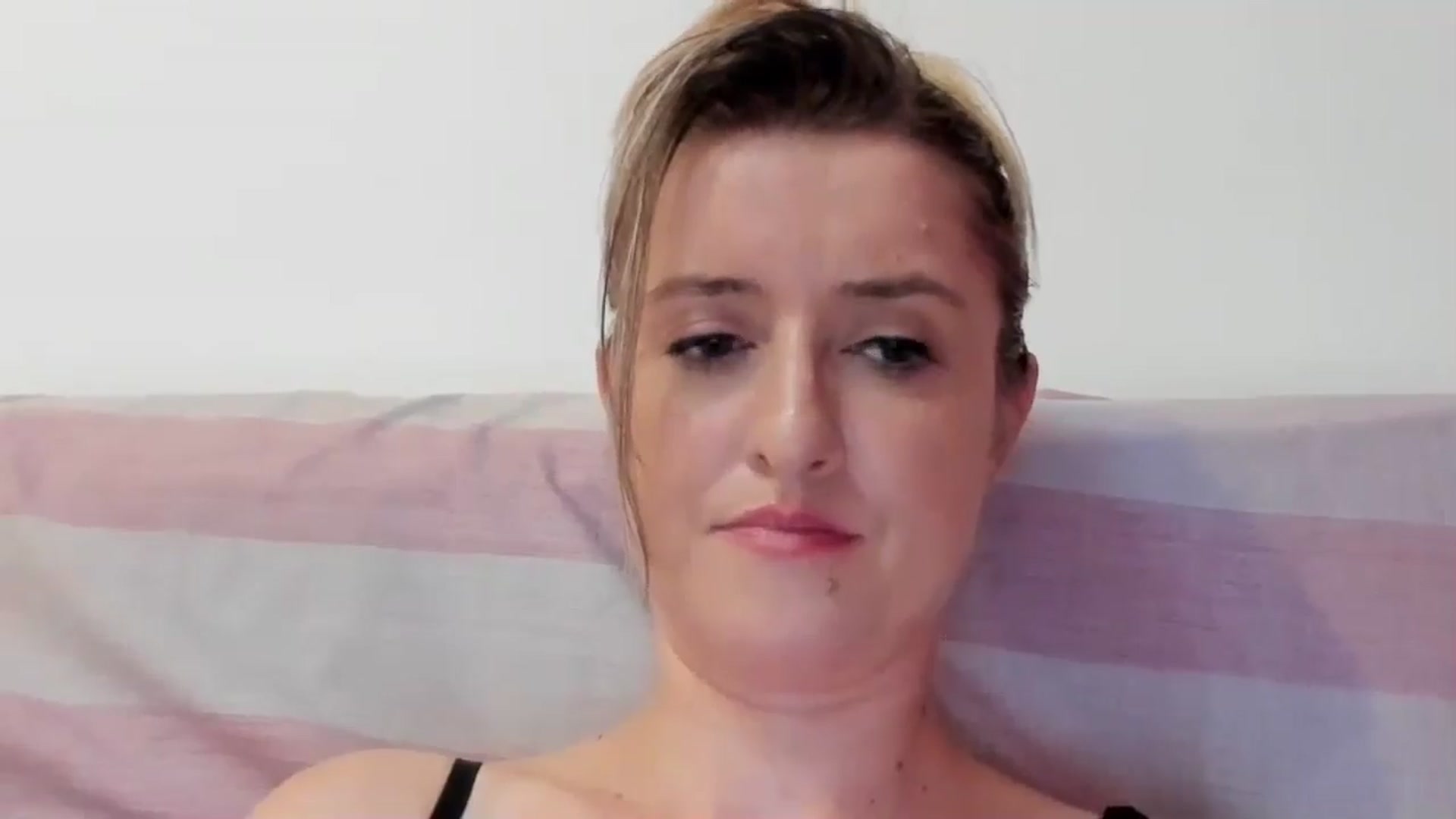 Gallery image thumbnail from BestDream's myfreecams stream on, 07/23/2024, 23:51 image 15 of 20