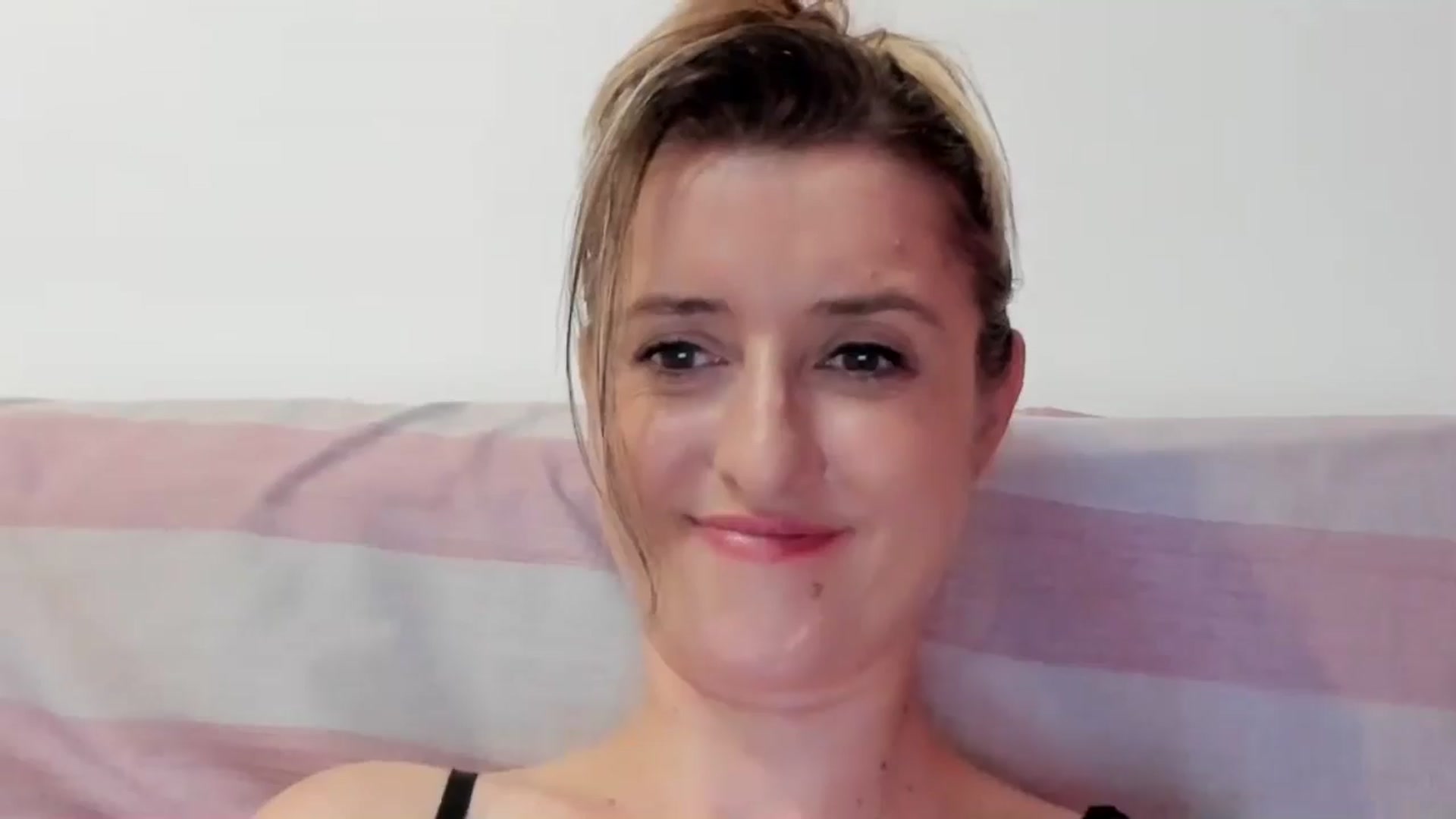 Gallery image thumbnail from BestDream's myfreecams stream on, 07/23/2024, 23:51 image 6 of 20