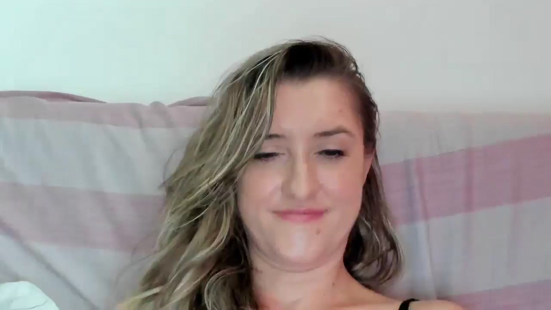 Gallery image thumbnail from BestDream's myfreecams stream on, 07/24/2024, 08:53 image 19 of 20