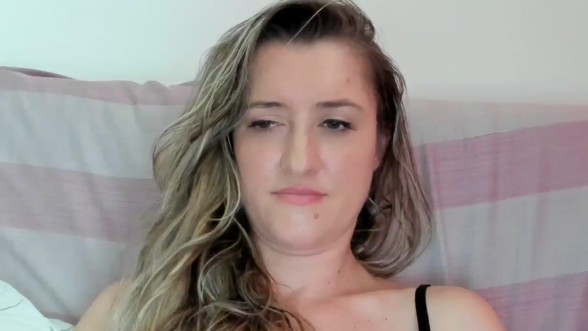 Gallery image thumbnail from BestDream's myfreecams stream on, 07/24/2024, 08:53 image 6 of 20
