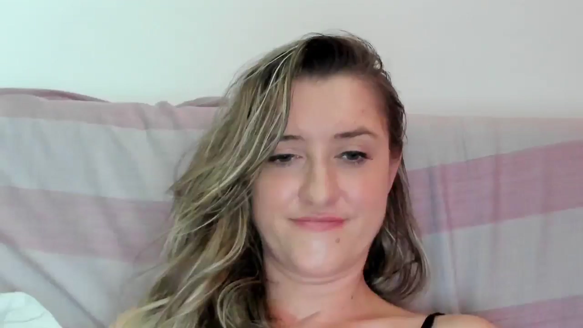 Gallery image thumbnail from BestDream's myfreecams stream on, 07/24/2024, 08:53 image 18 of 20