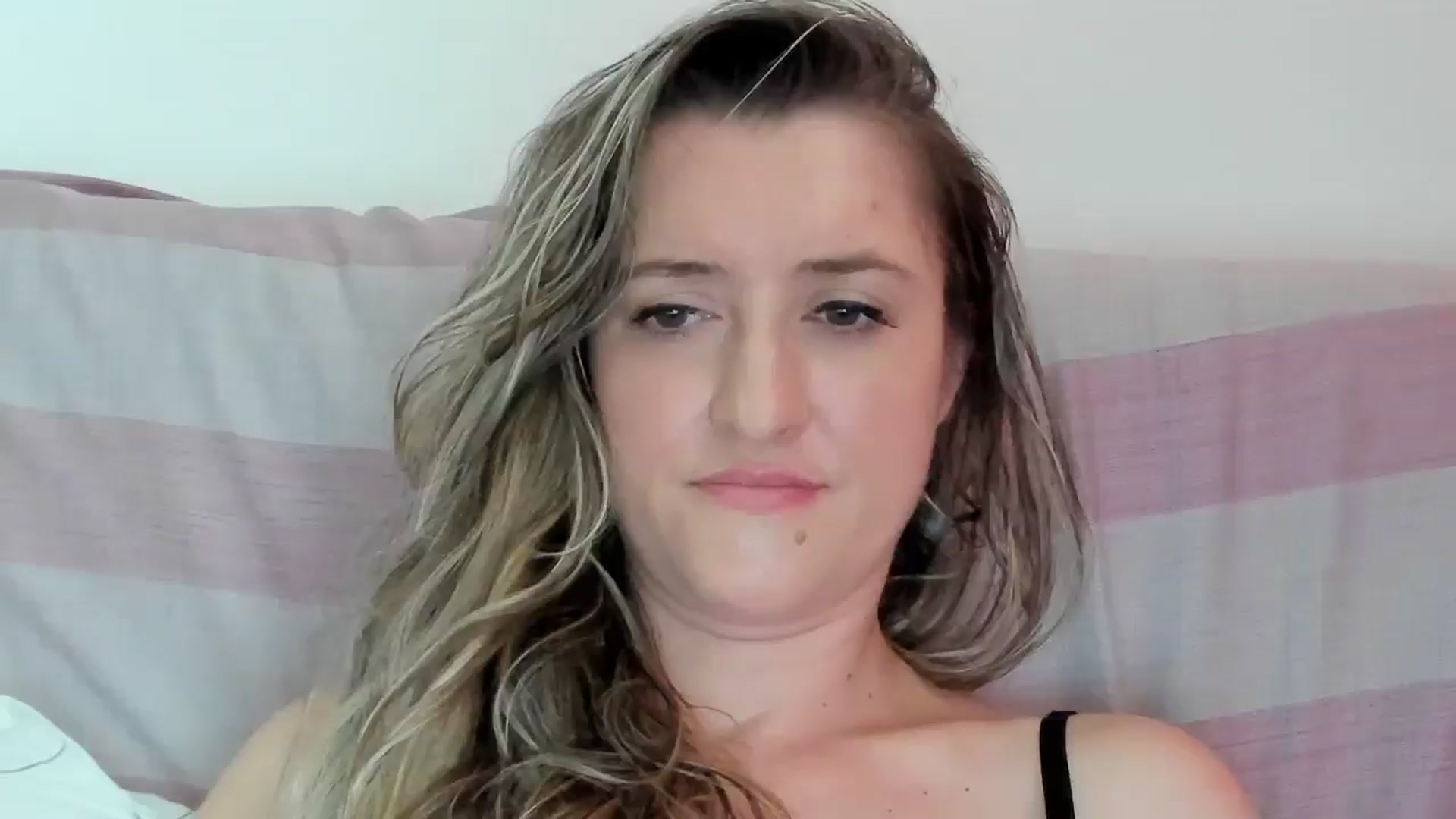 Gallery image thumbnail from BestDream's myfreecams stream on, 07/24/2024, 08:53 image 7 of 20
