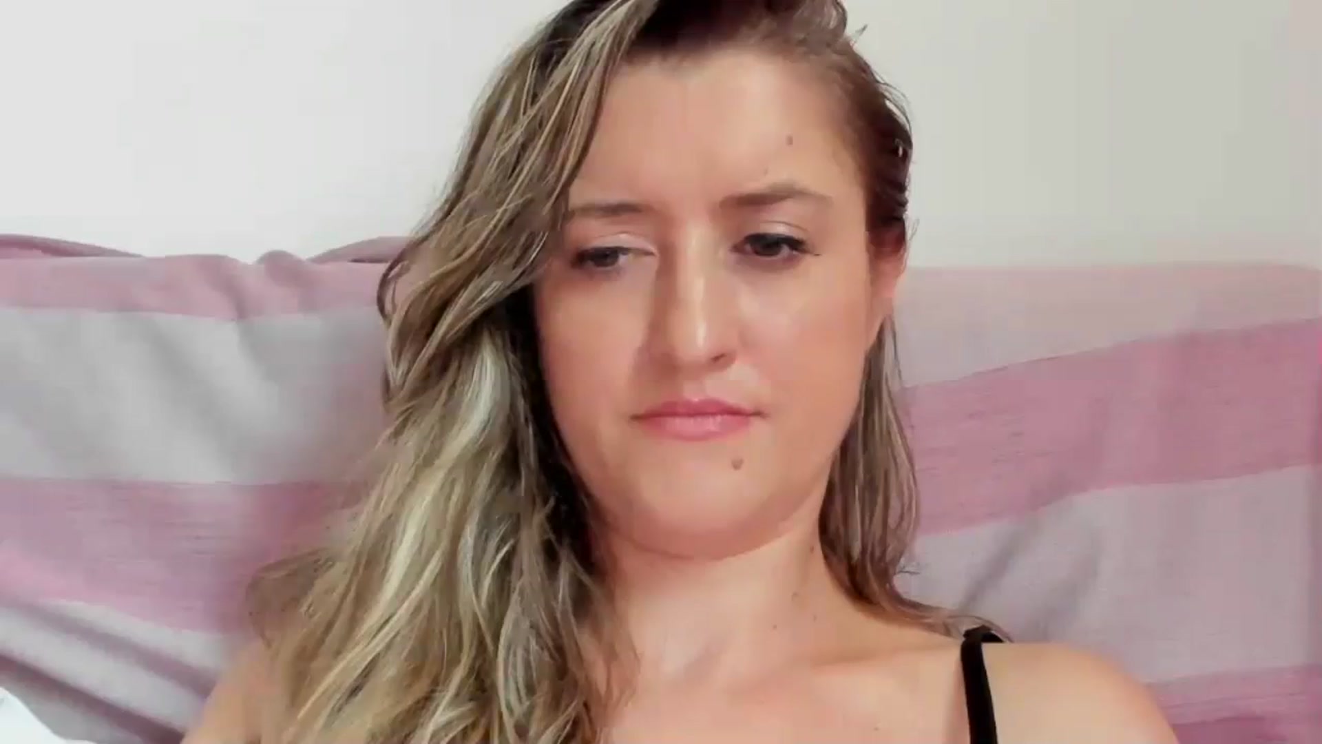 Gallery image thumbnail from BestDream's myfreecams stream on, 07/24/2024, 09:34 image 10 of 20