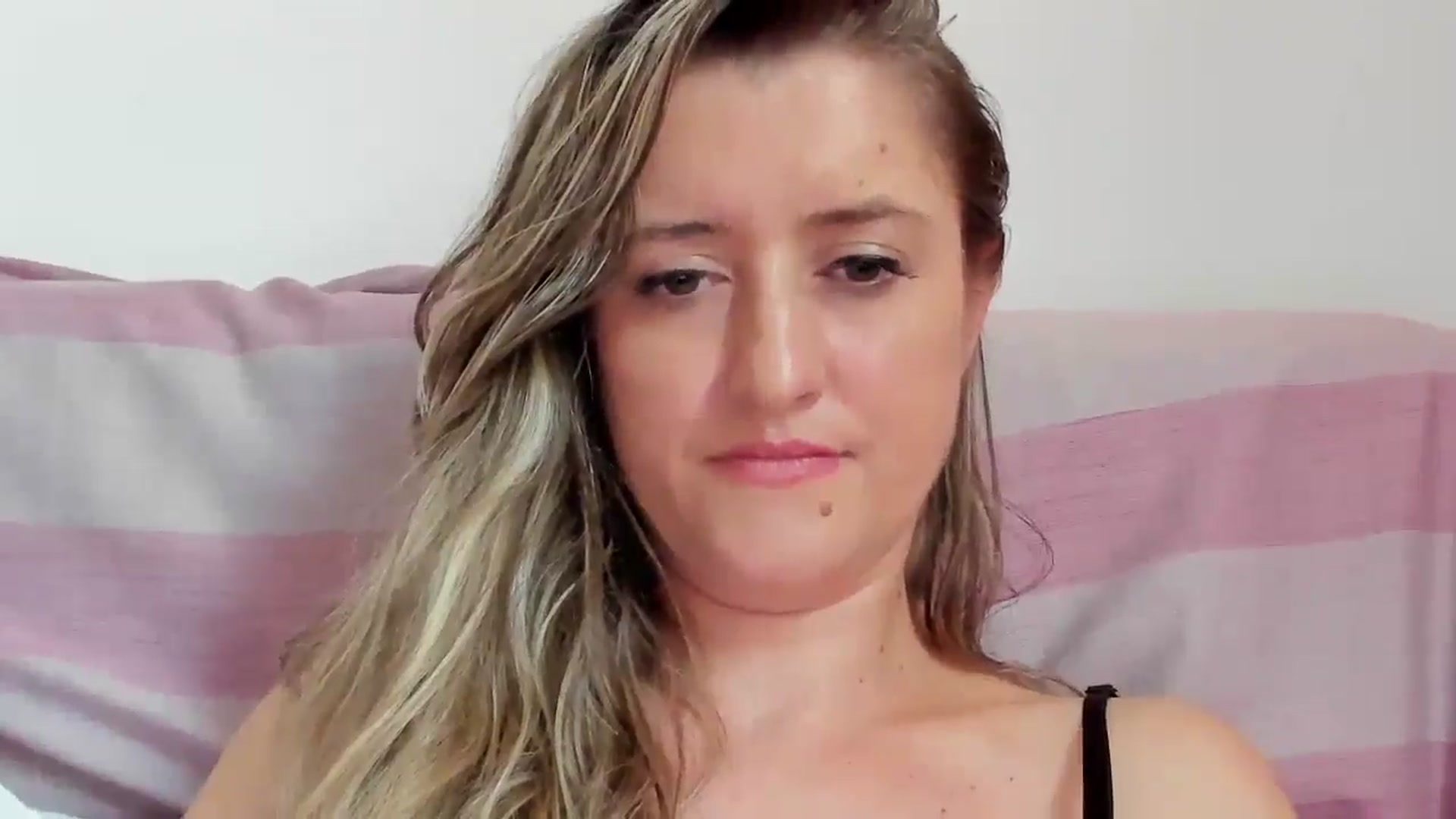 Gallery image thumbnail from BestDream's myfreecams stream on, 07/24/2024, 09:34 image 2 of 20